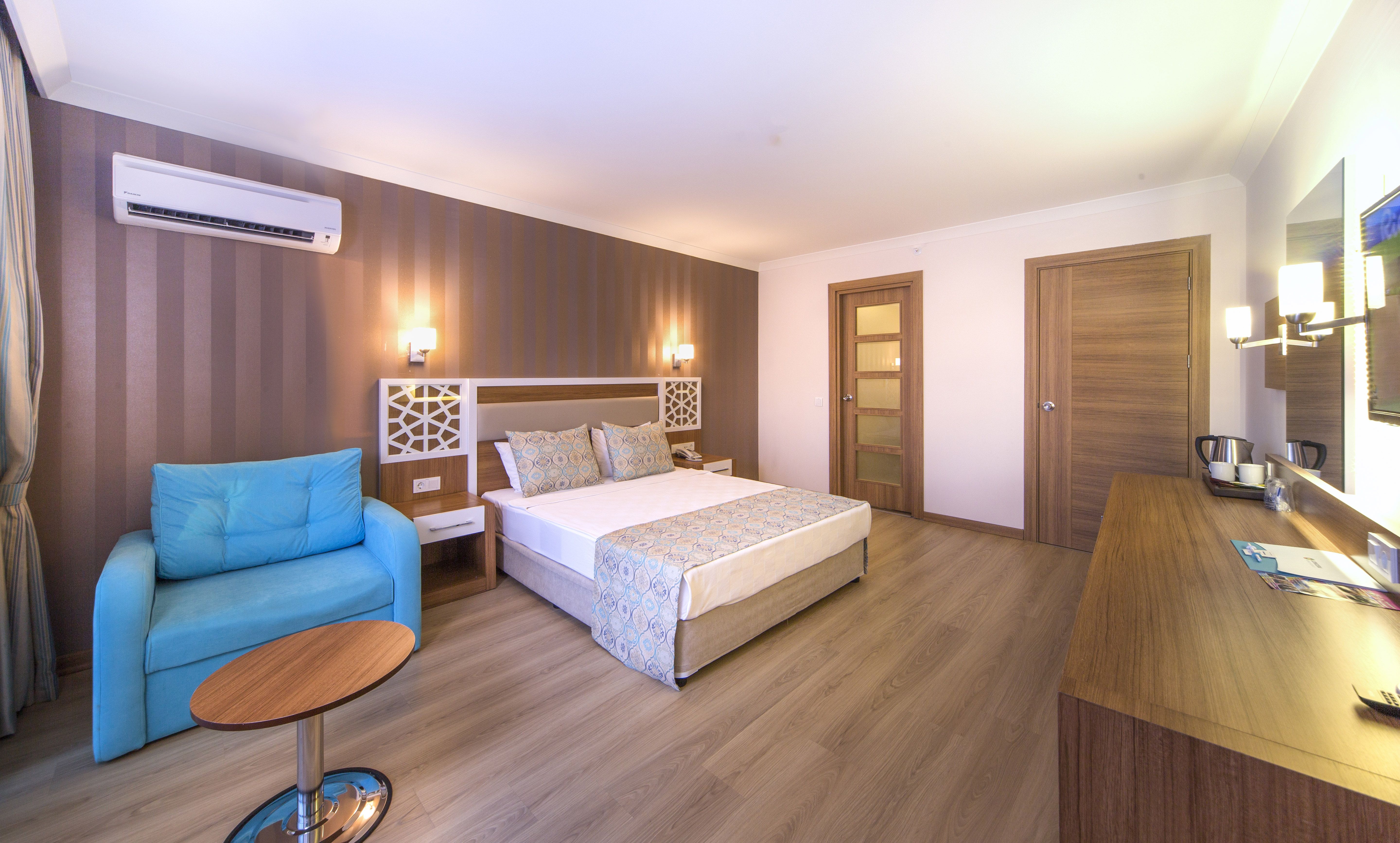 RESORT FAMILY ROOM