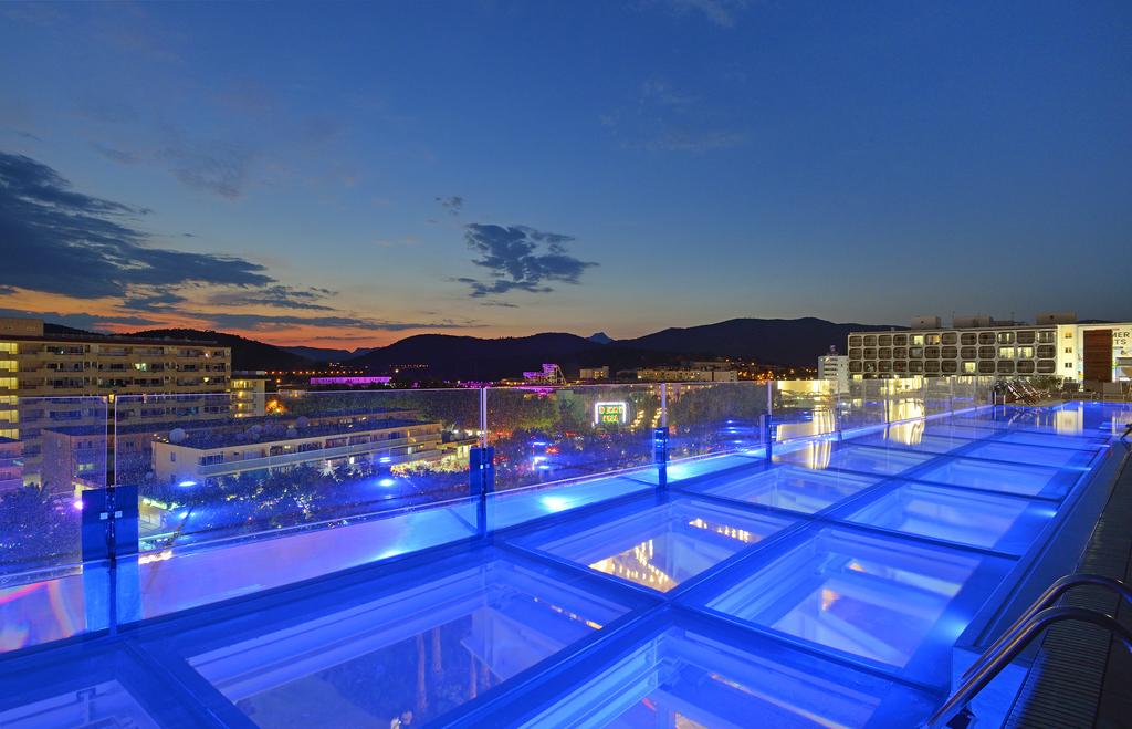 Piscina deschisă