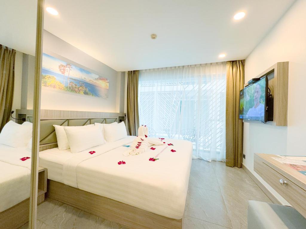 Superior Standard King Room Balcony