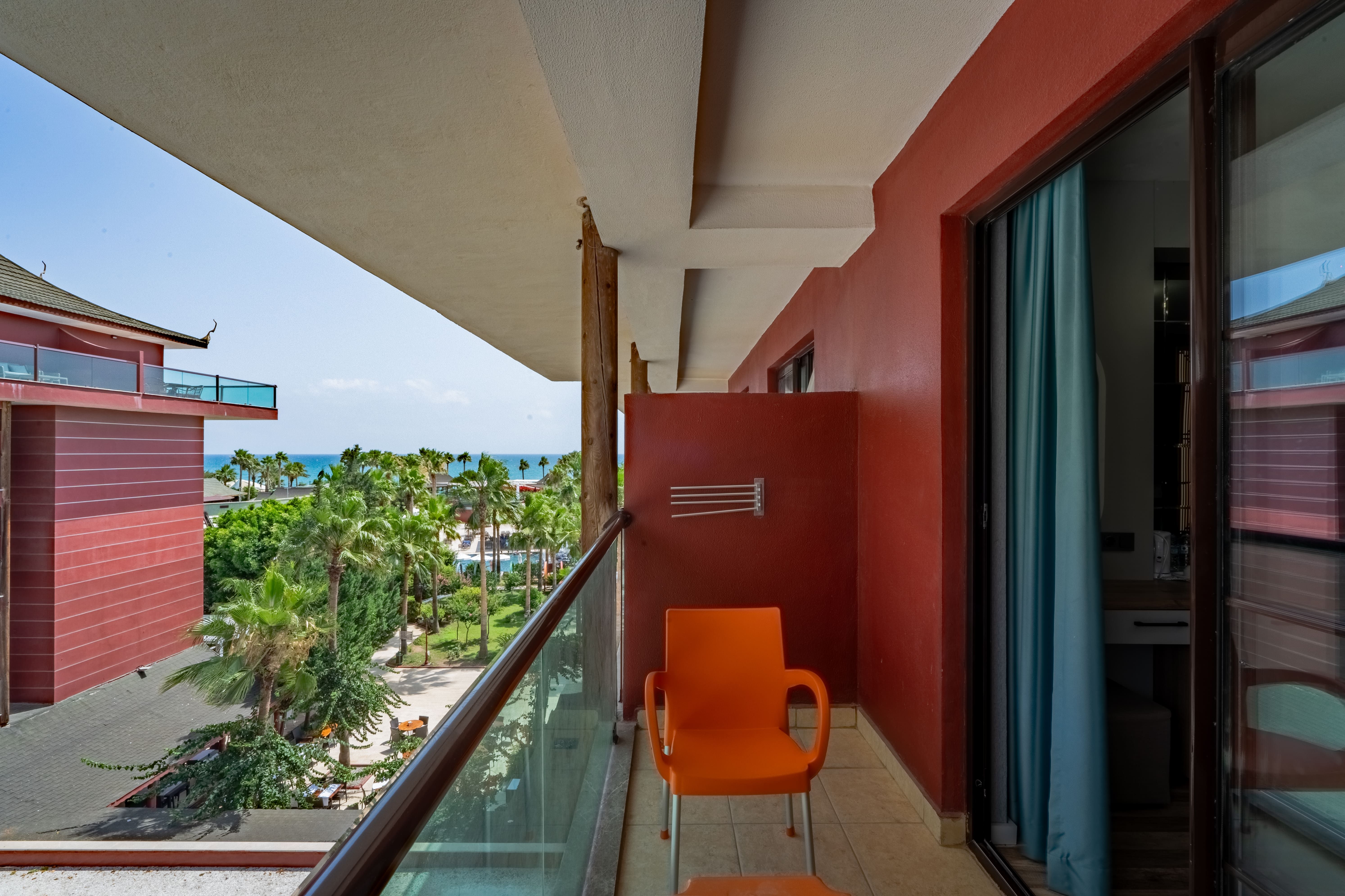 STANDARD ROOM SIDE SEA VIEW