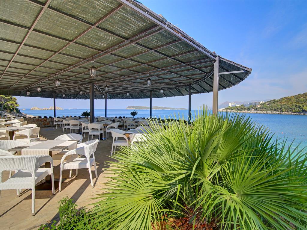 splendid-garden-restaurant-glorijet-seaview.jpg