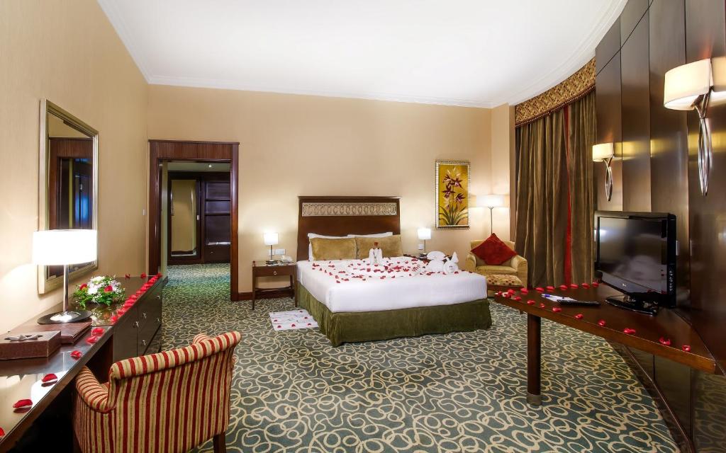 EXECUTIVE SUITE / 2 BEDROOM