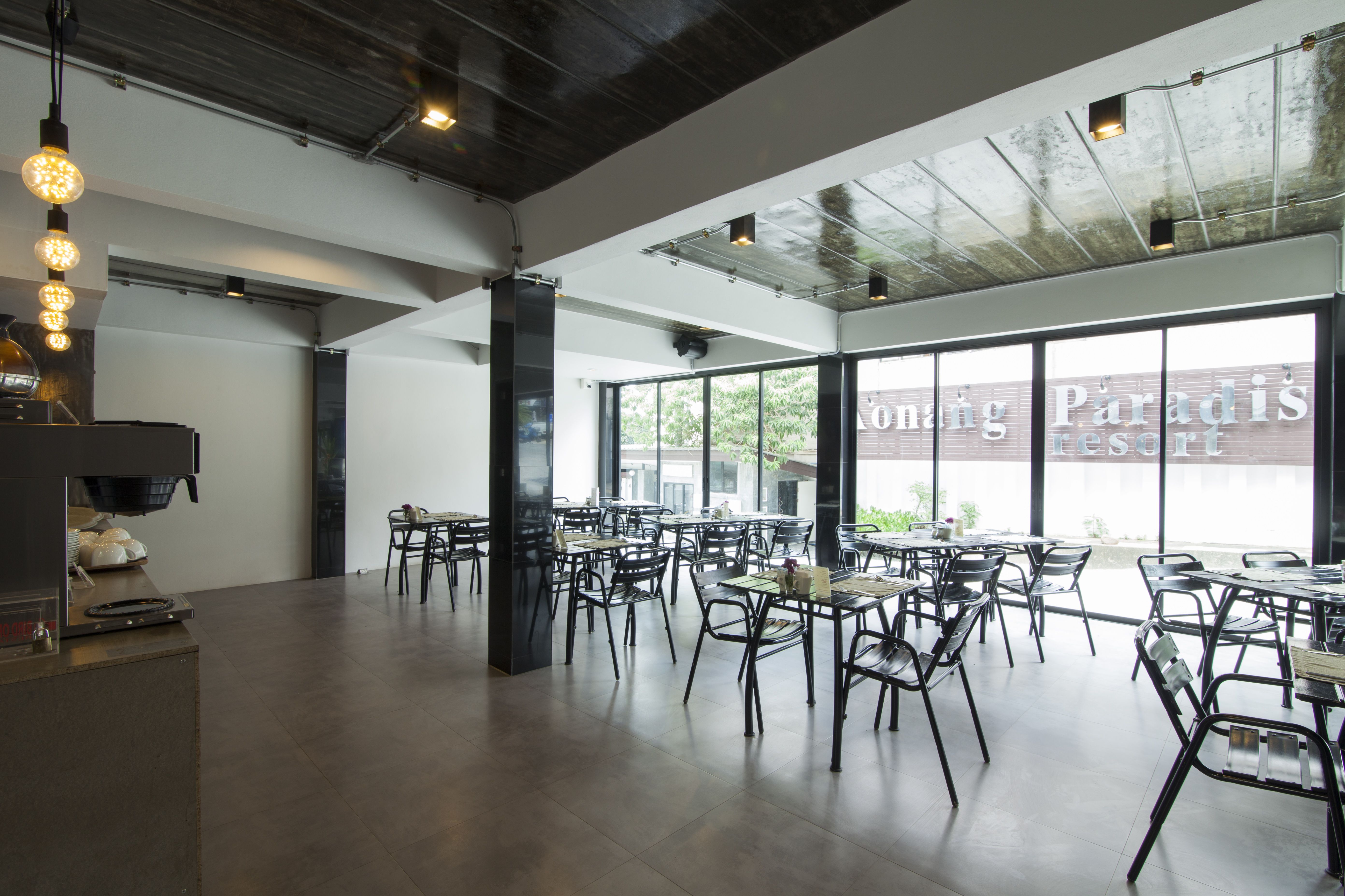 Bird Of Paradise Restaurant