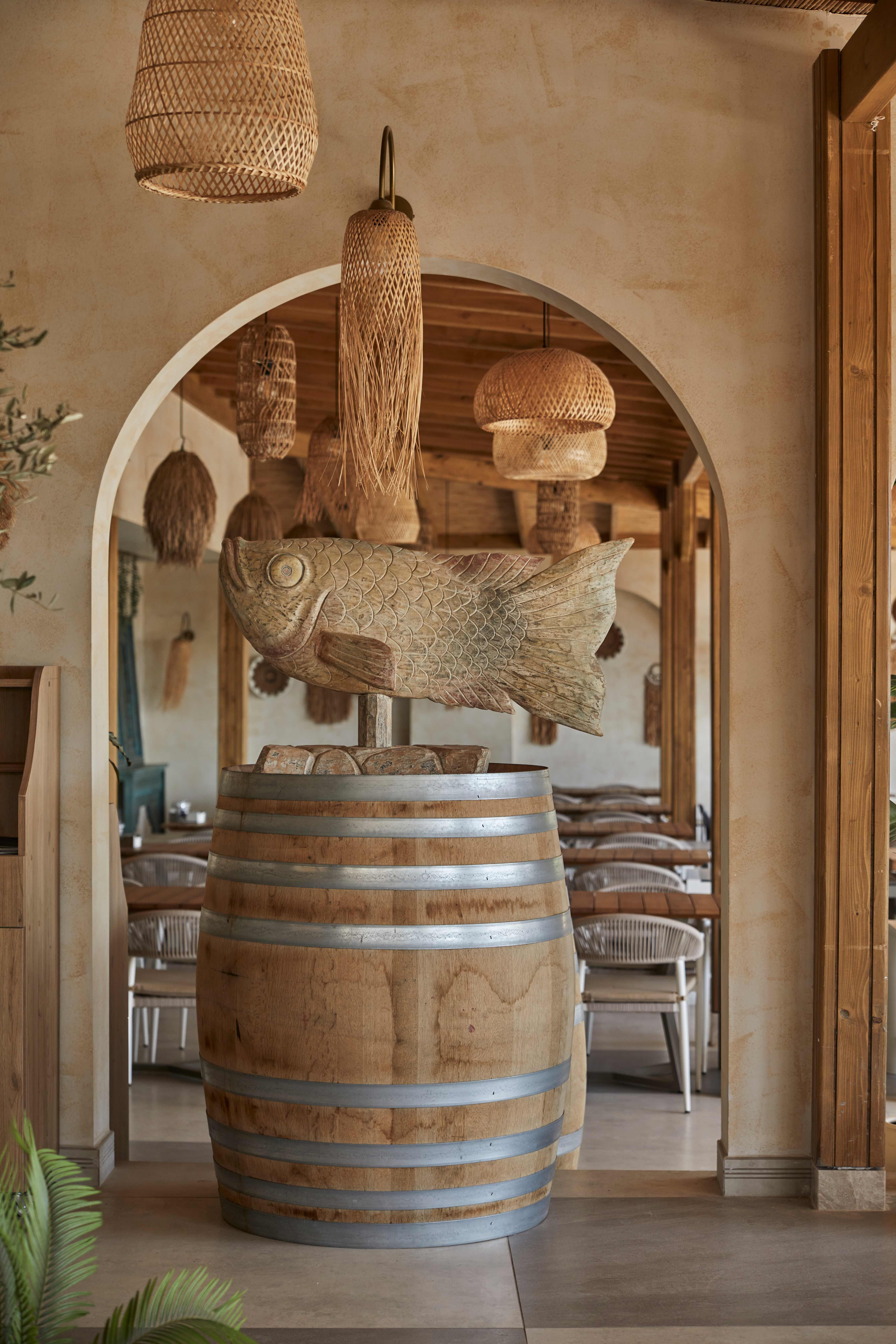 MAIN RESTOURANT