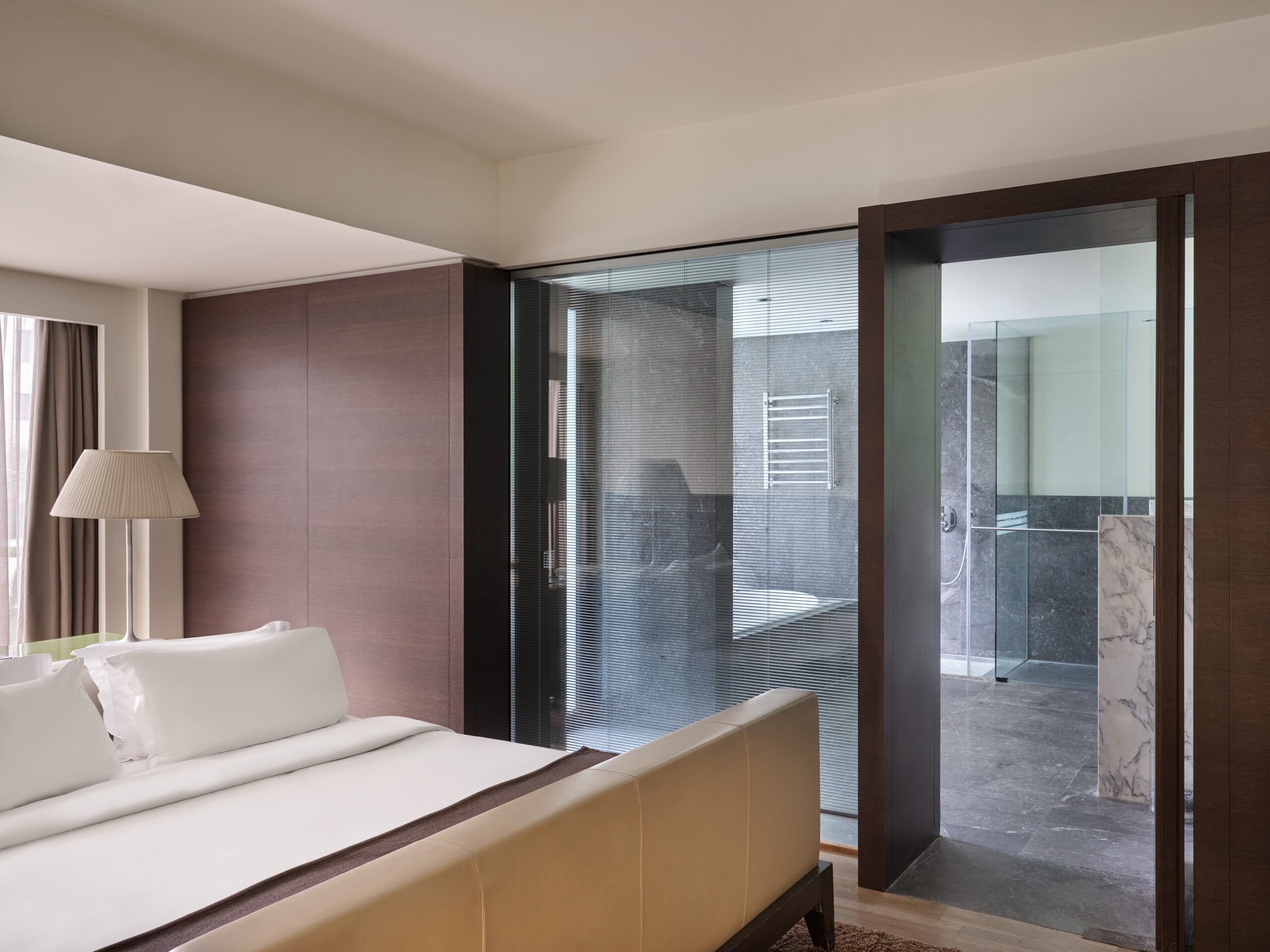EXECUTIVE SUITE POOL VIEW 