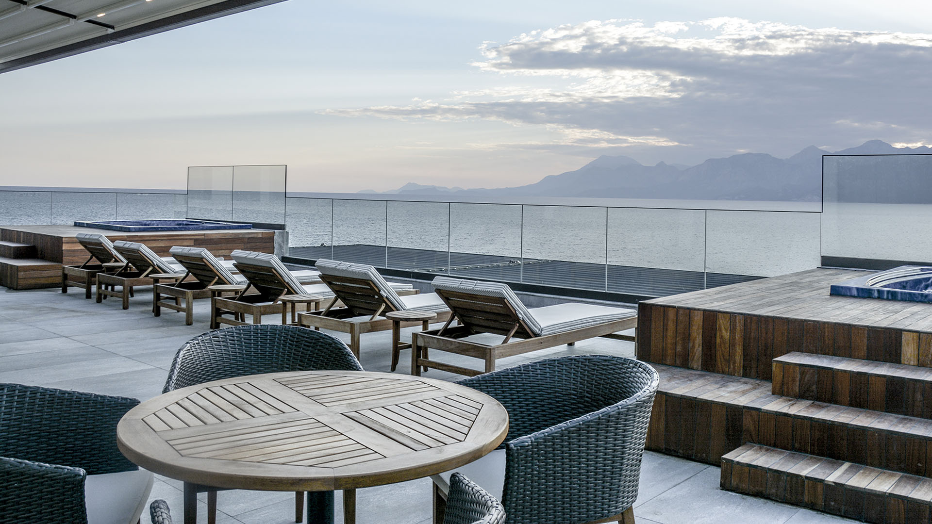 Infinity Terrace Suite