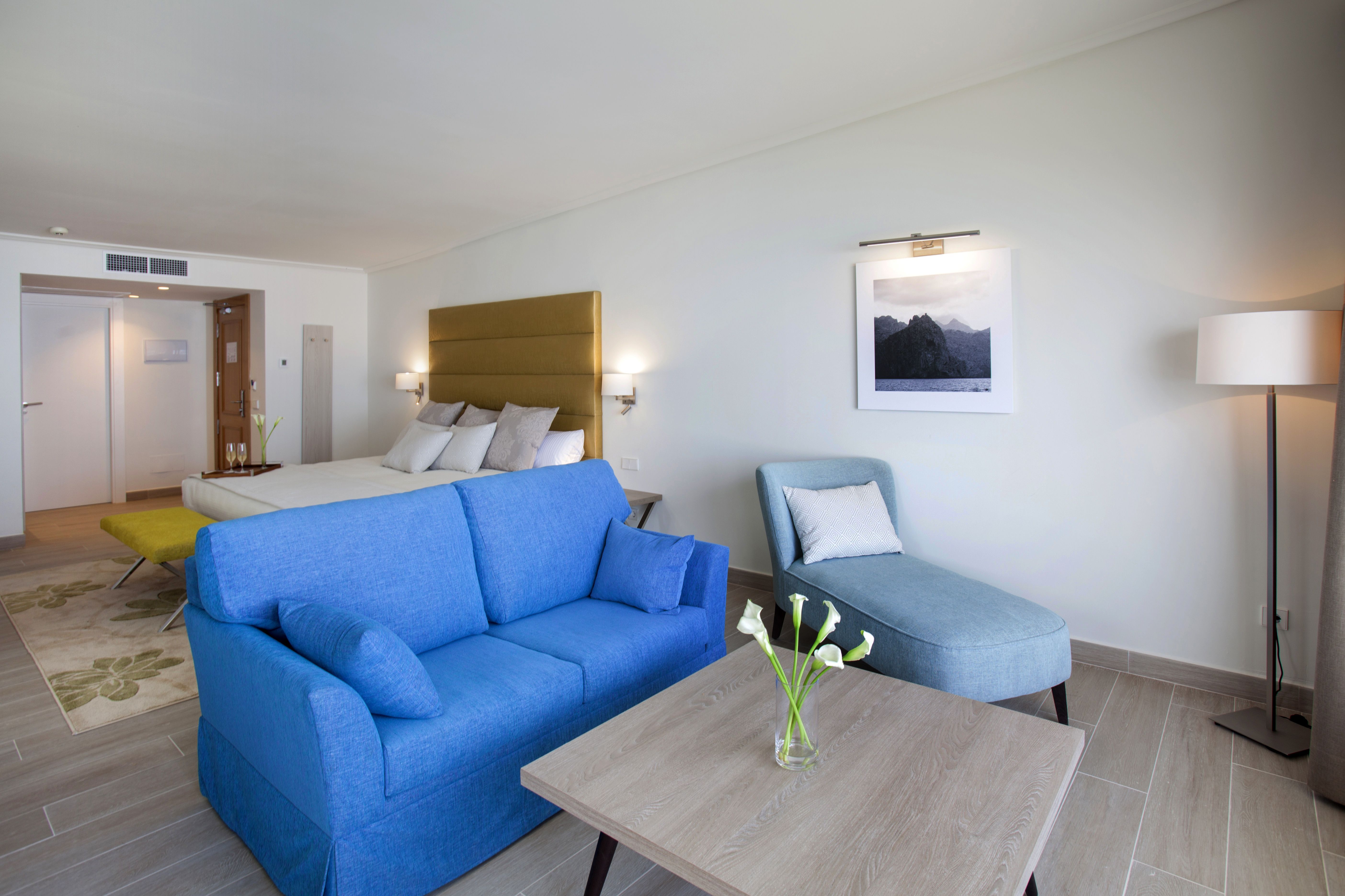 SUITE SEA VIEW BALCONY