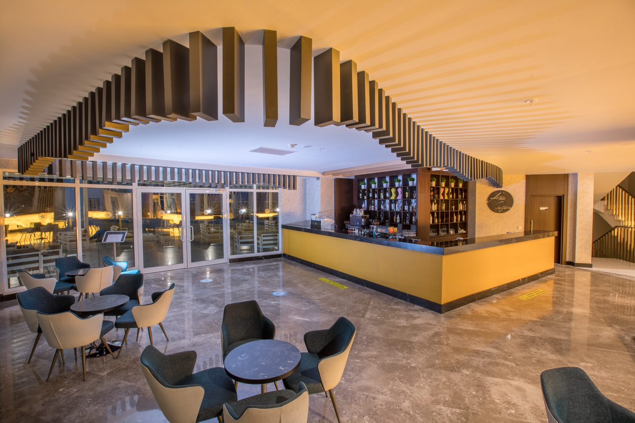 POOL BAR