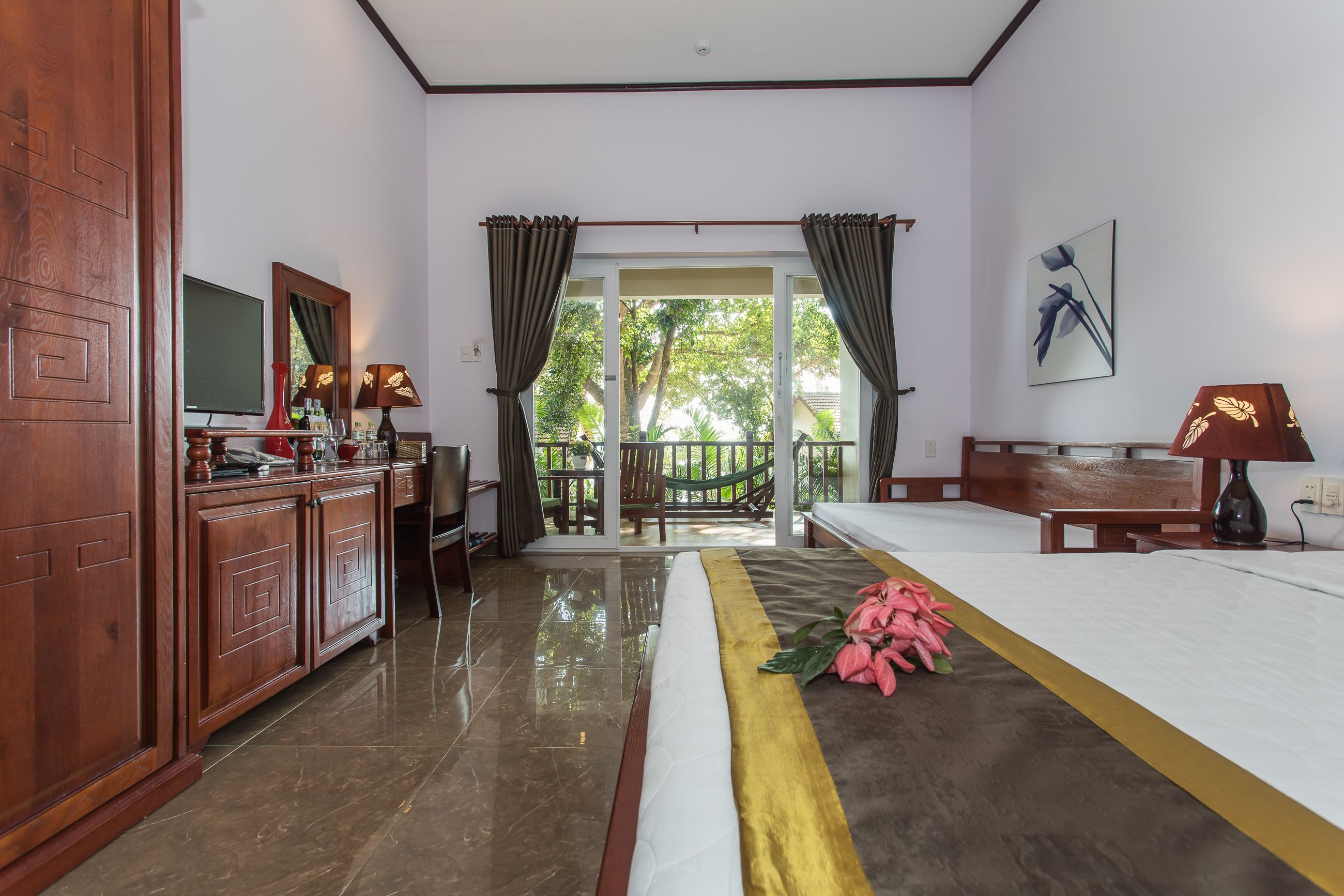 DELUXE SEAVIEW
