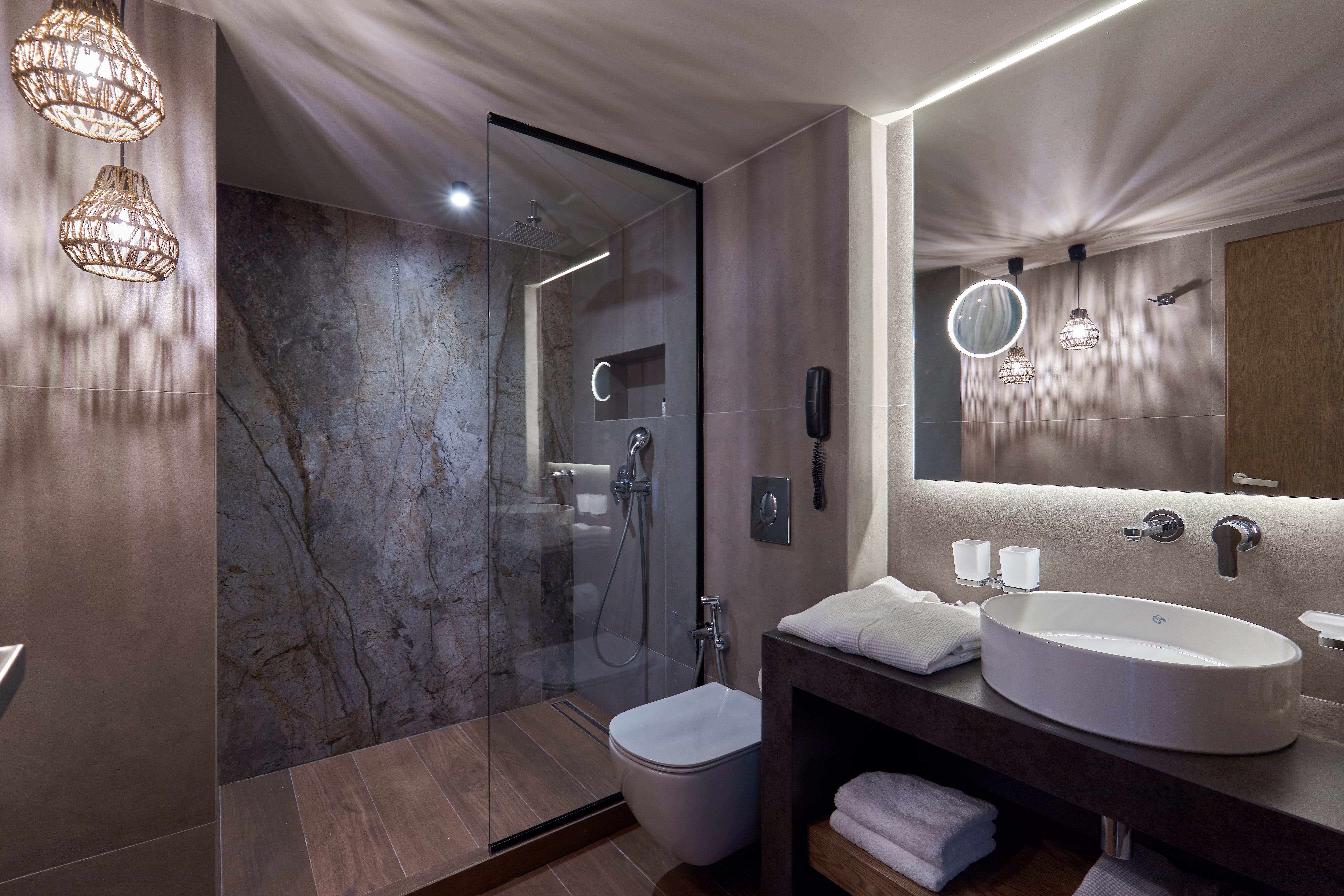 Black Pearl Maisonette Plunge Pool Sea View