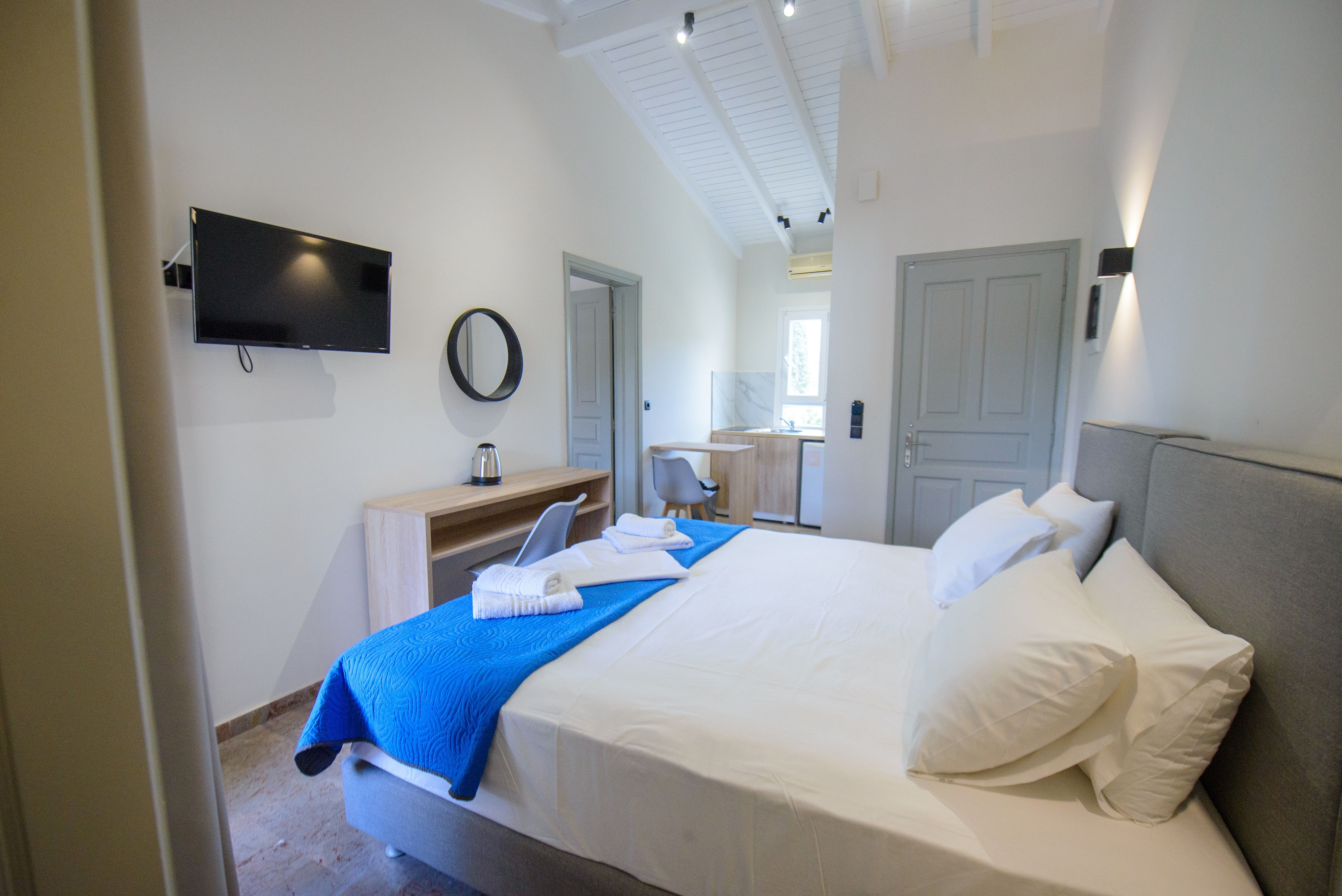 1 BEDROOM APARTMENTS