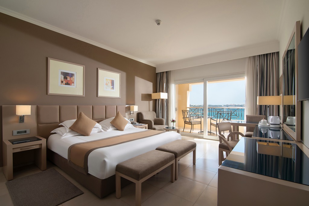 ROOM PREMIUM DELUXE BEACH FRONT