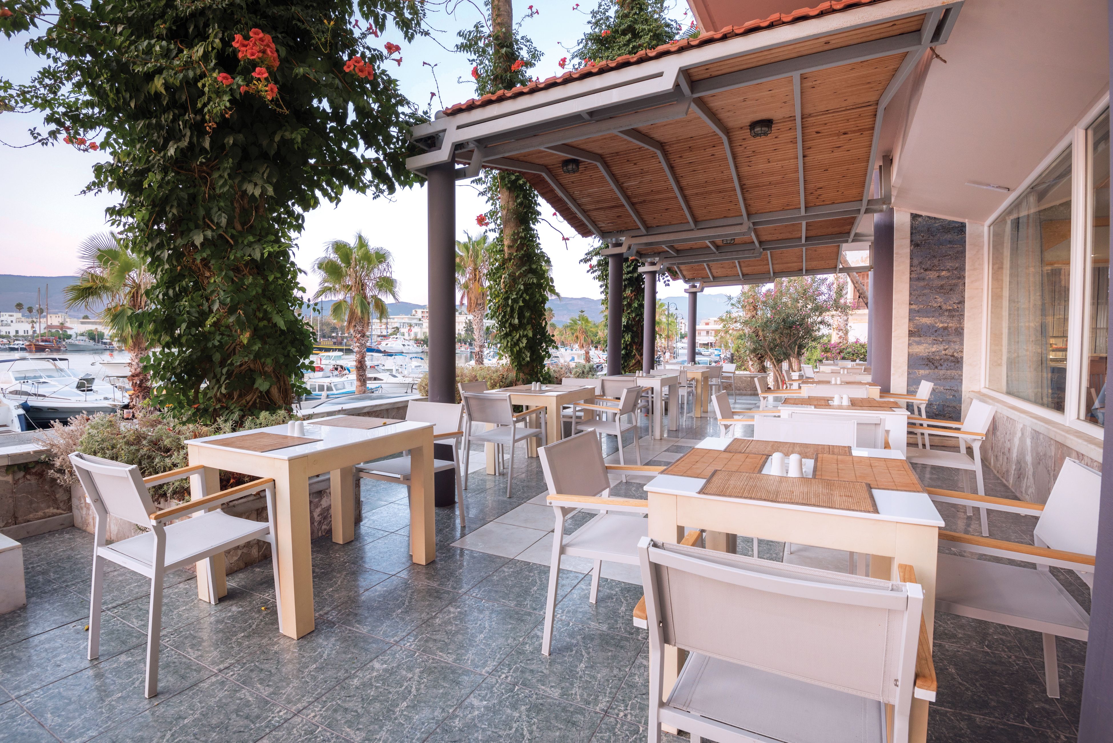 Main Restaurant 