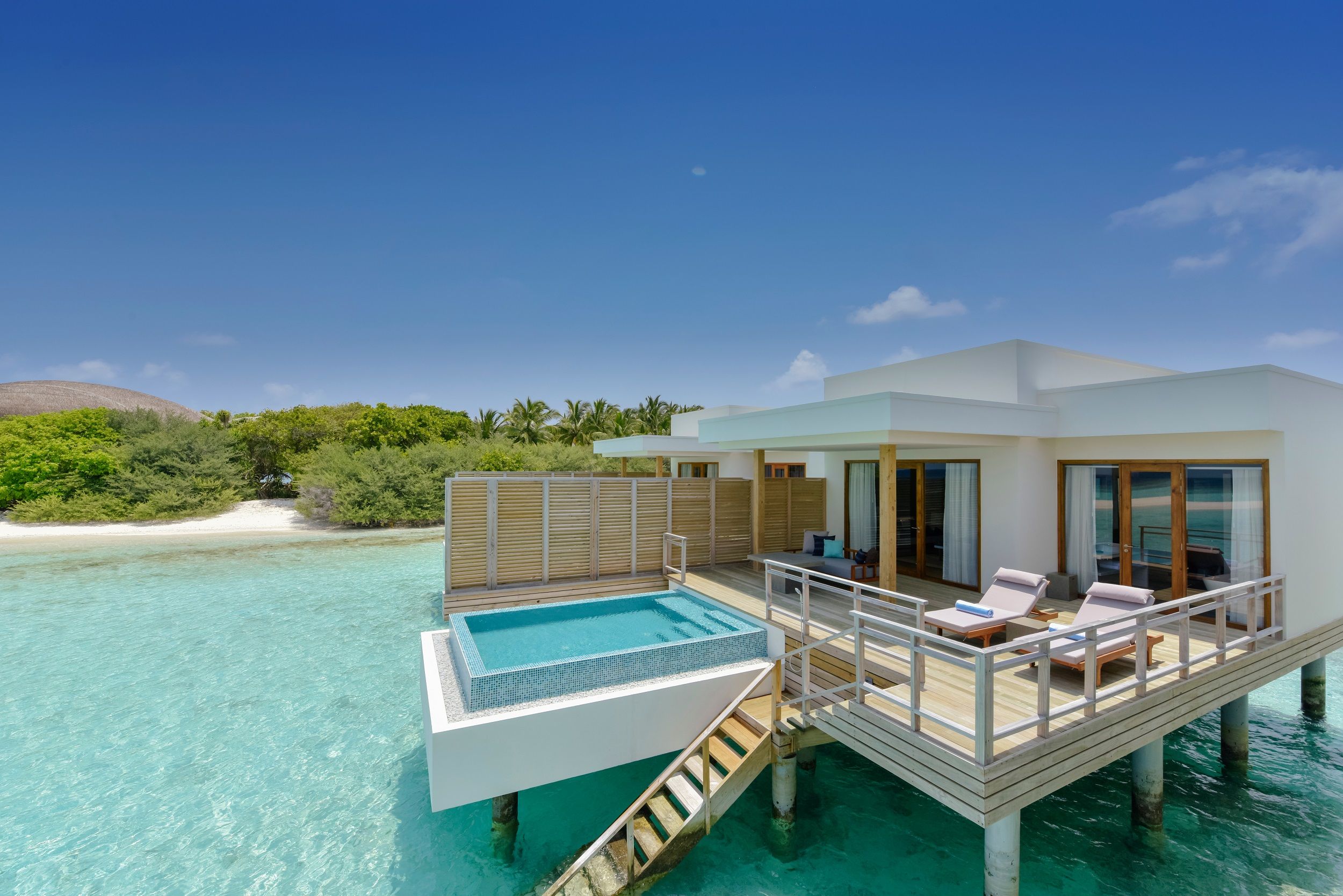 LAGOON VILLA WITH POOL
