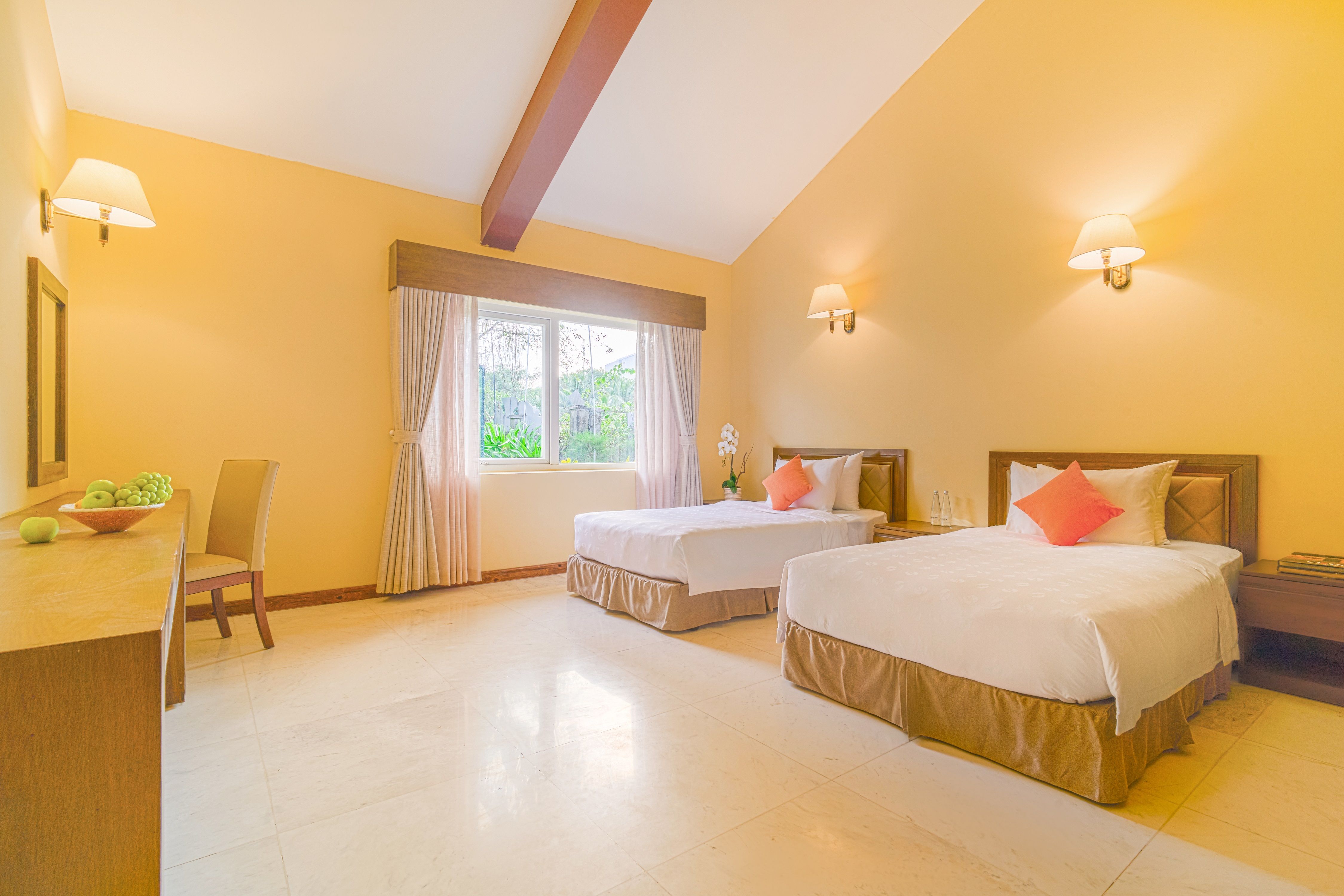 FAMIANA EXECUTIVE SUITE TERRACE