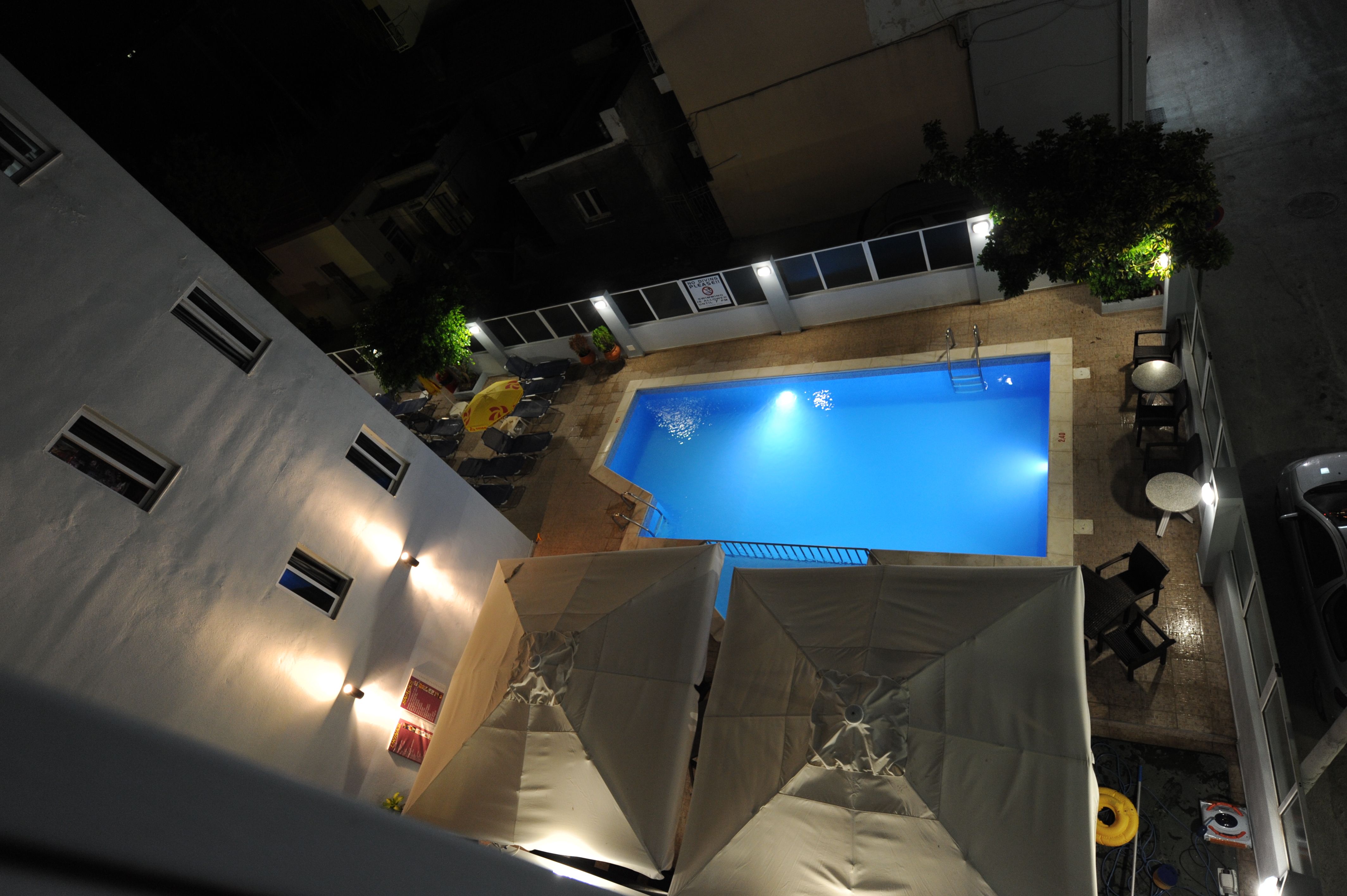 Piscina deschisă