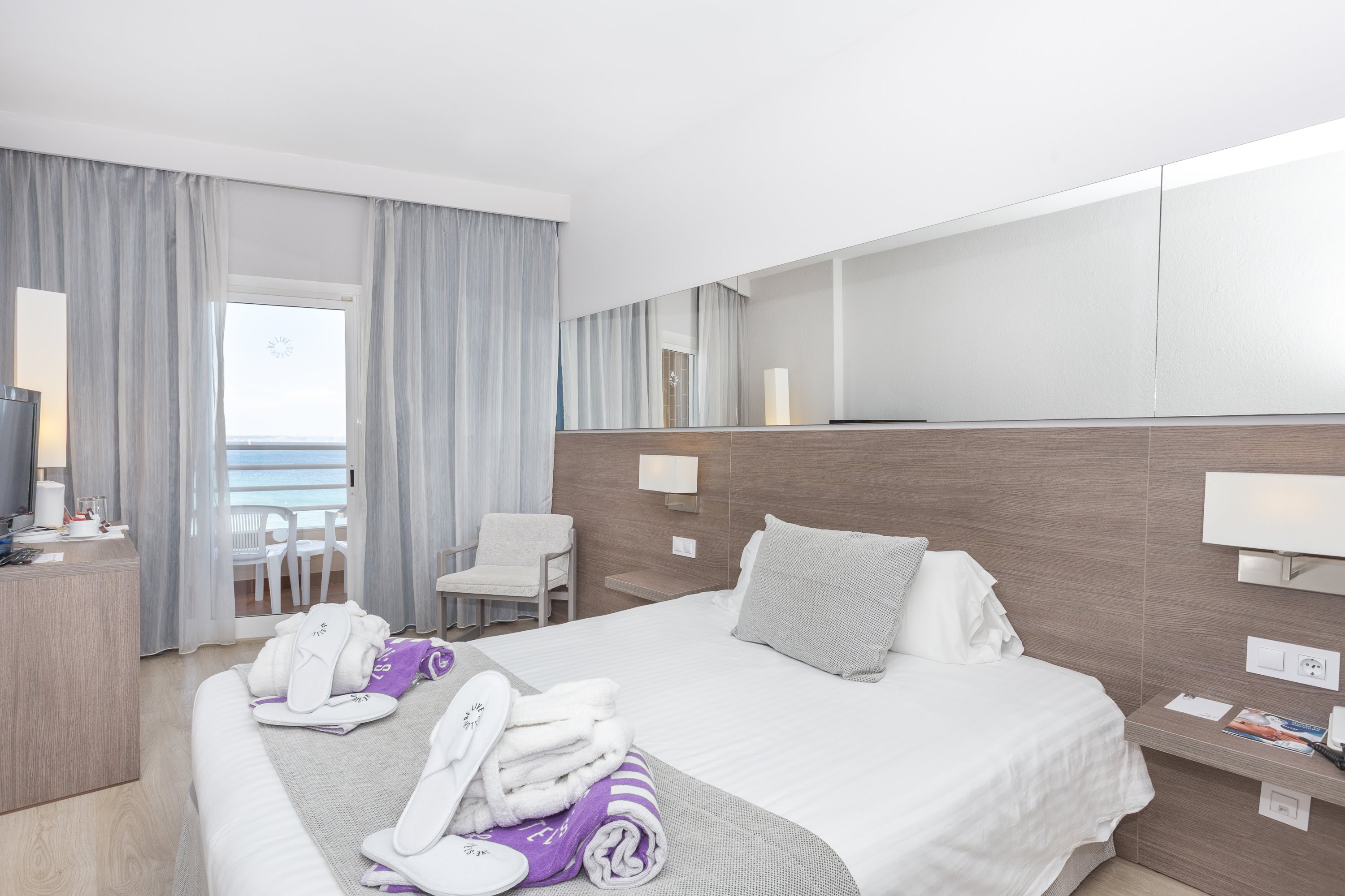 DOUBLE SUPERIOR ROOM SEA VIEW BALCONY 