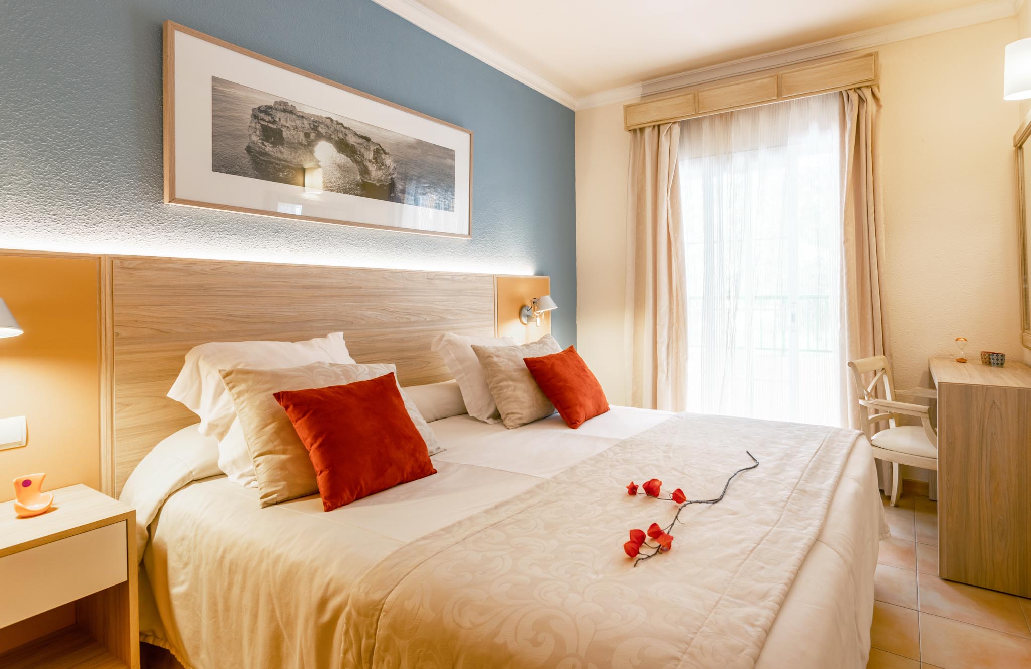 APT 1 BEDROOM SIDE-SEA-VIEW BALCONY OR TERRACE