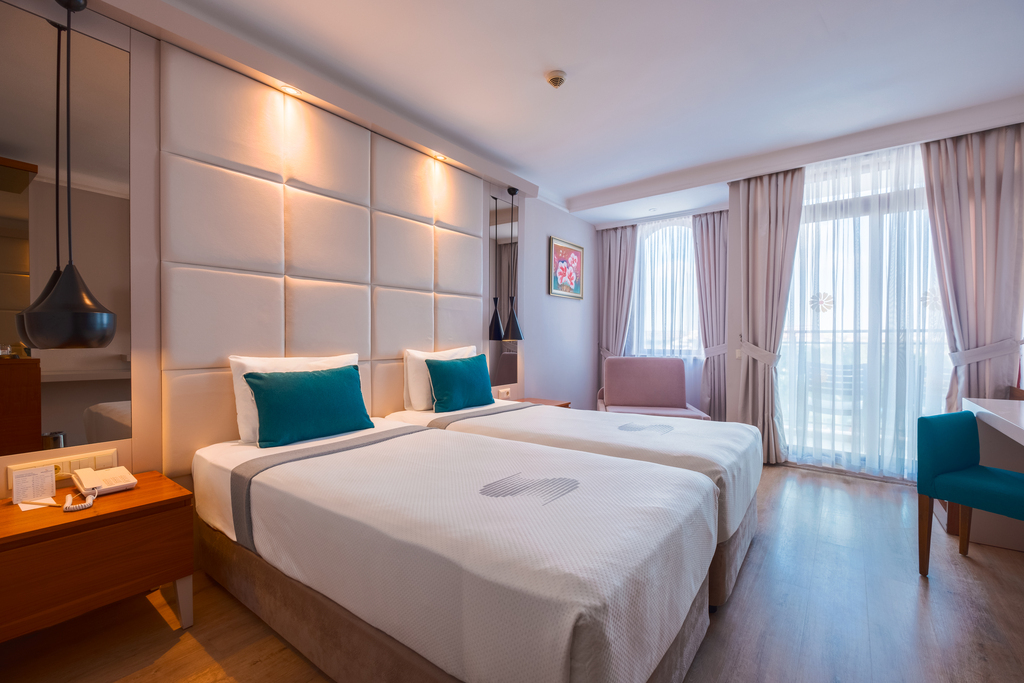 ECONOMY ROOM