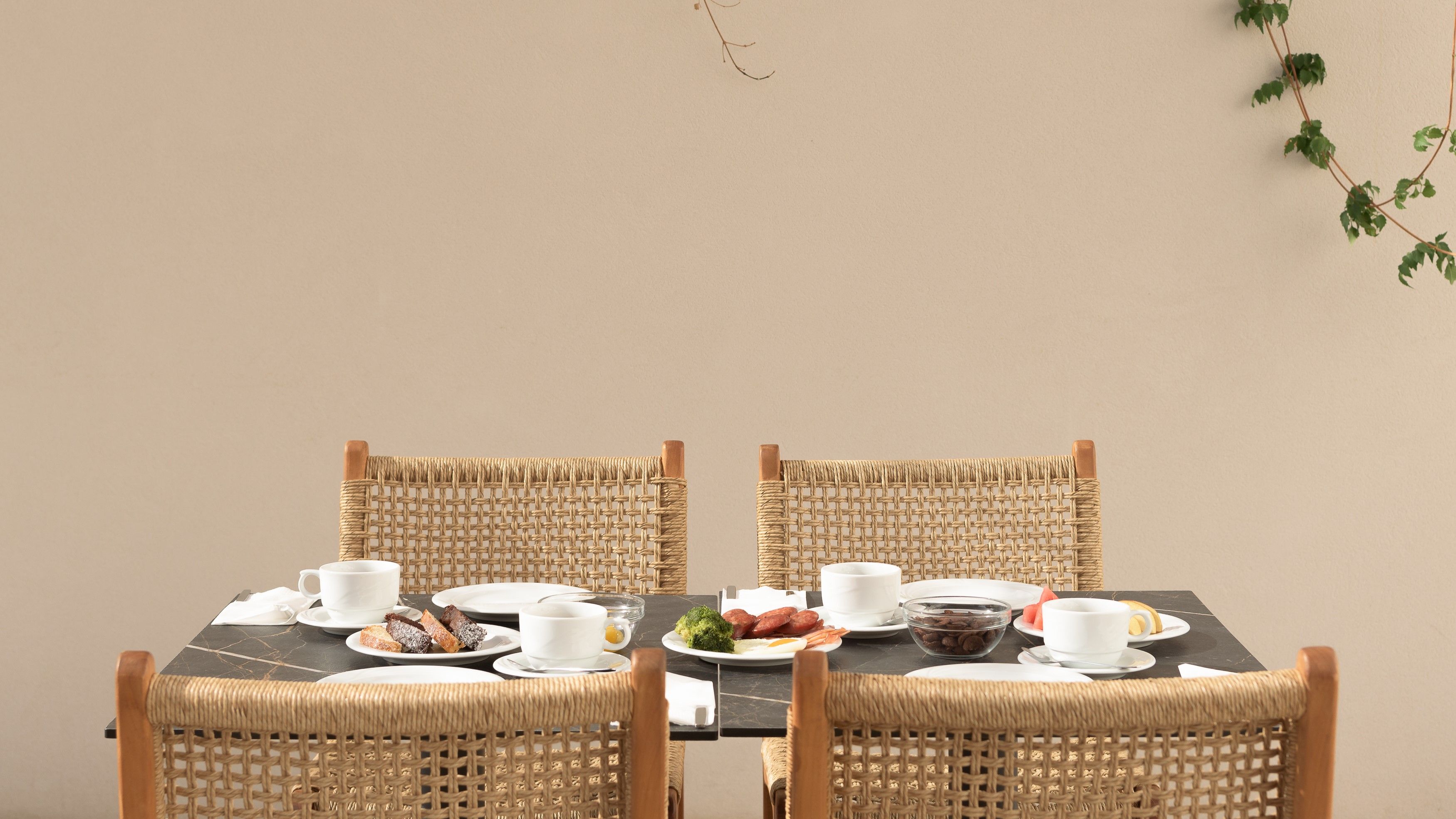 Main restaurant 