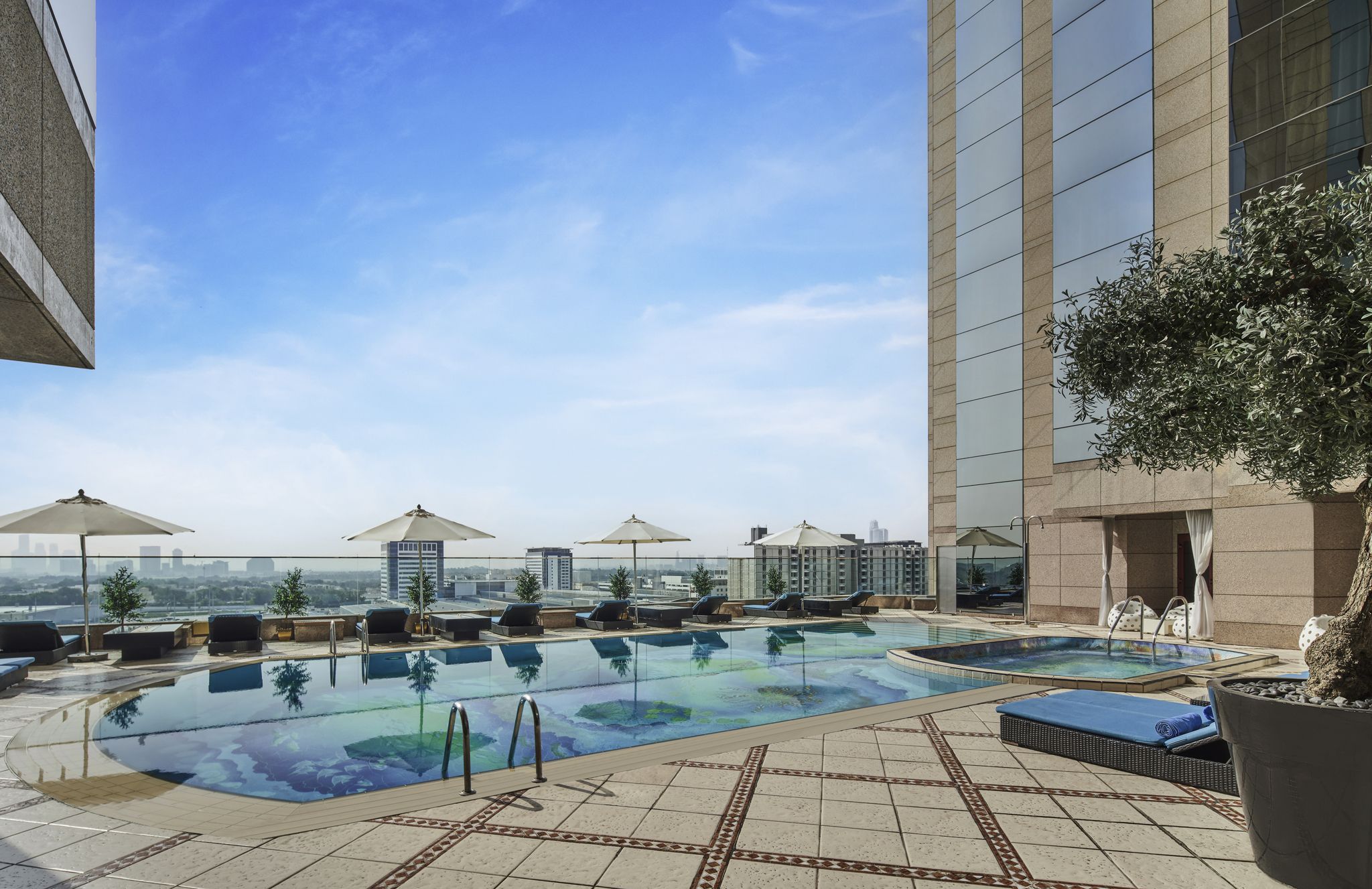 Piscina deschisă