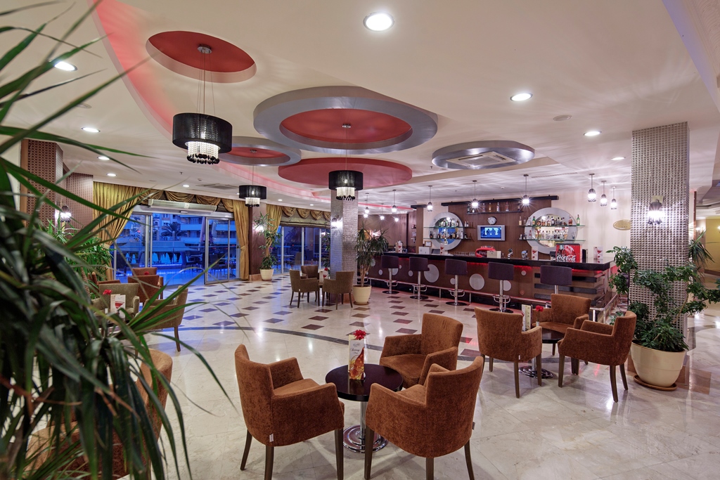 FANCY BAR