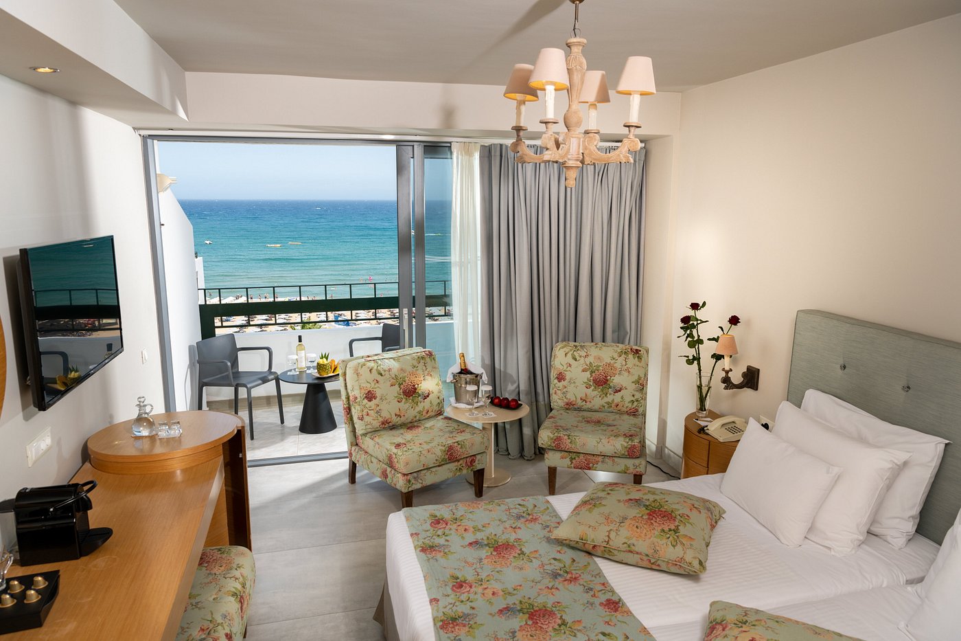 DOUBLE ROOM SUPERIOR SEA VIEW 