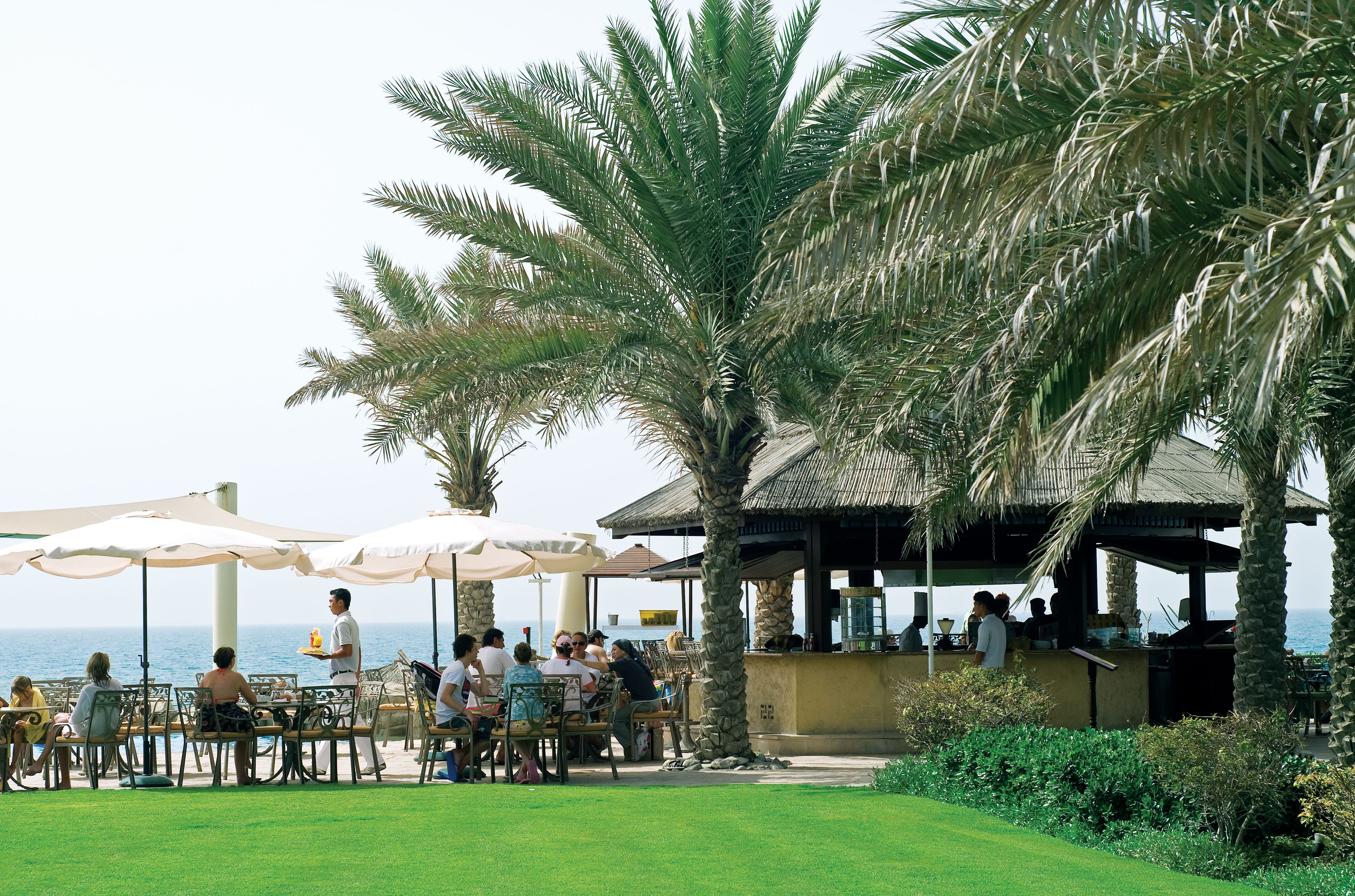 Waves Restaurant