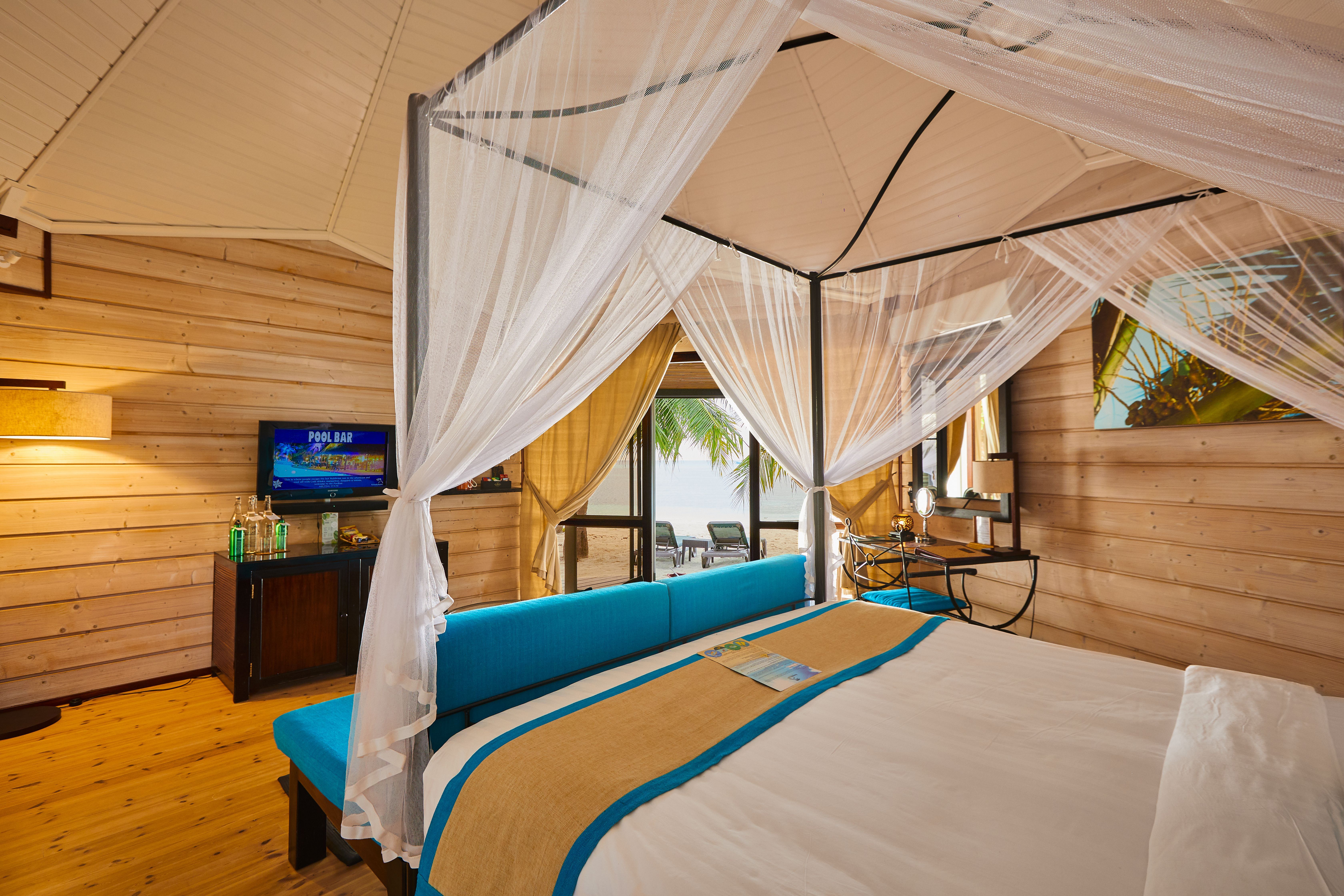 Sangu Jacuzzi Beach Villa 