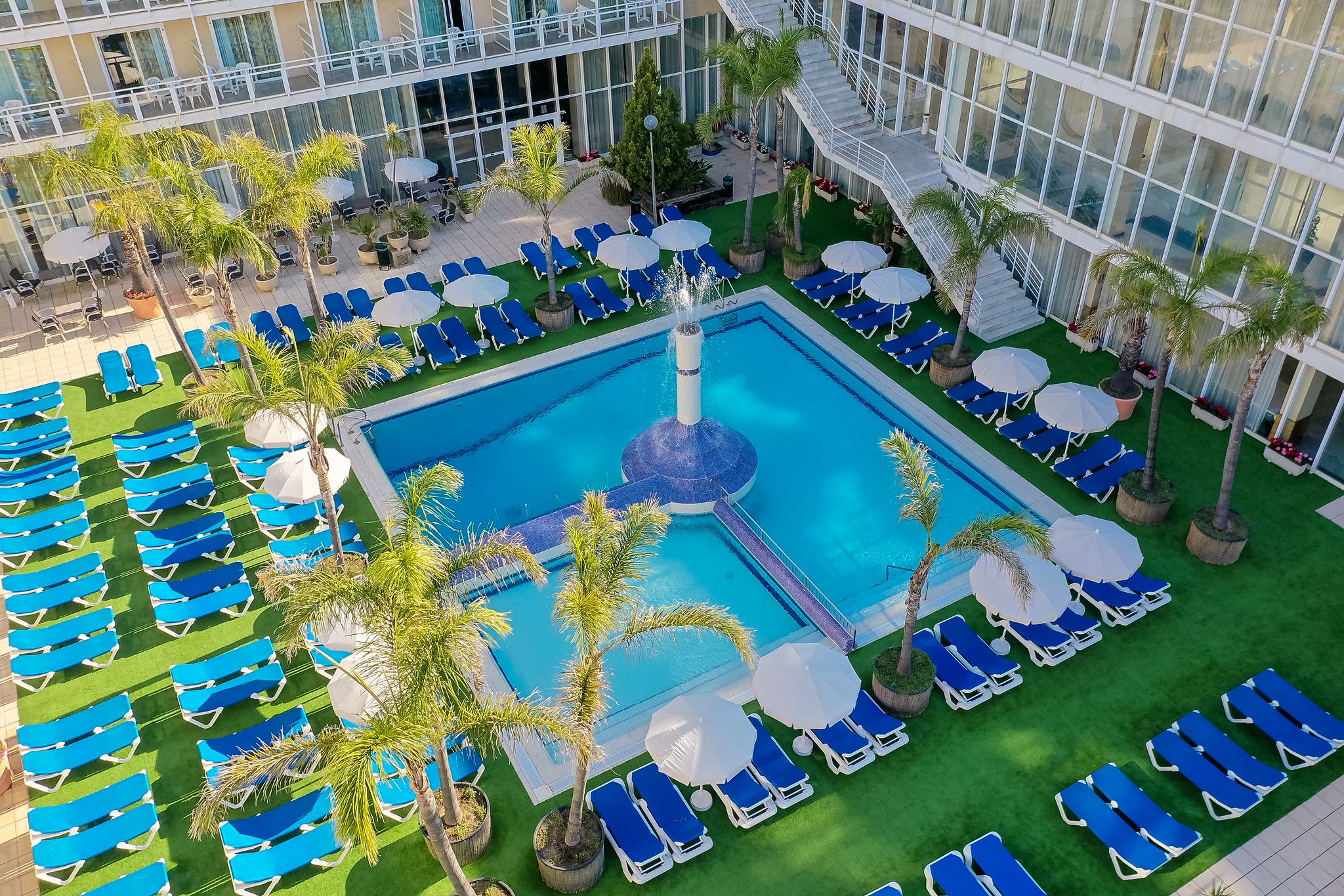 Piscina deschisă
