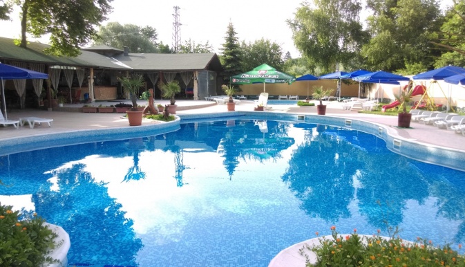 Kristel piscina.jpg