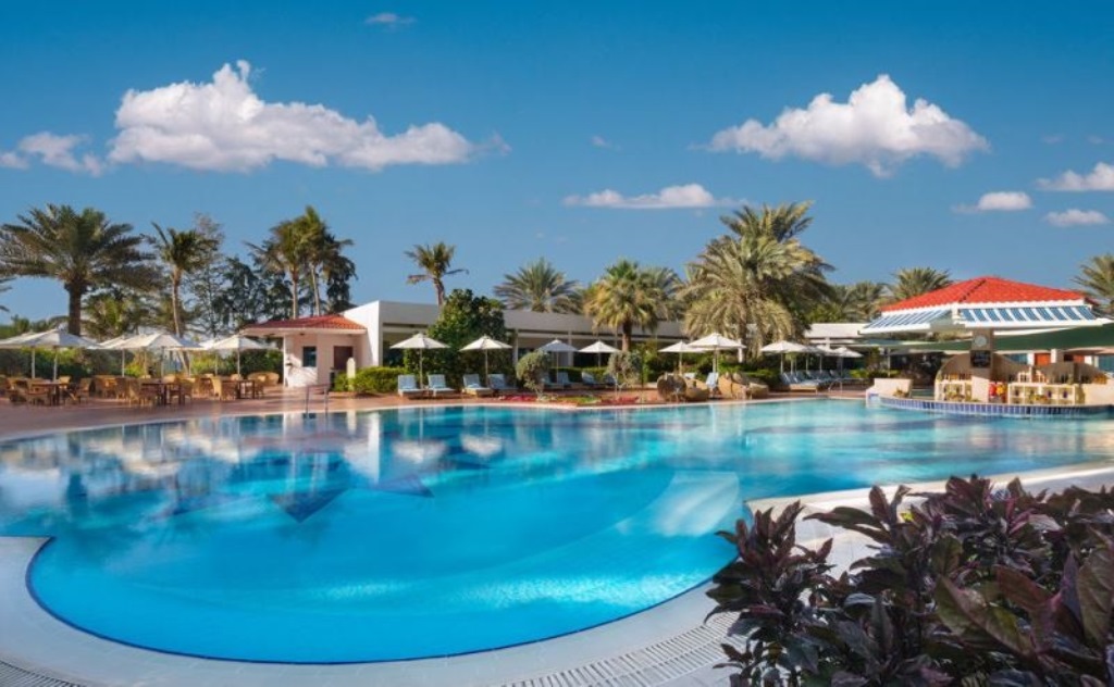 Pool Bar