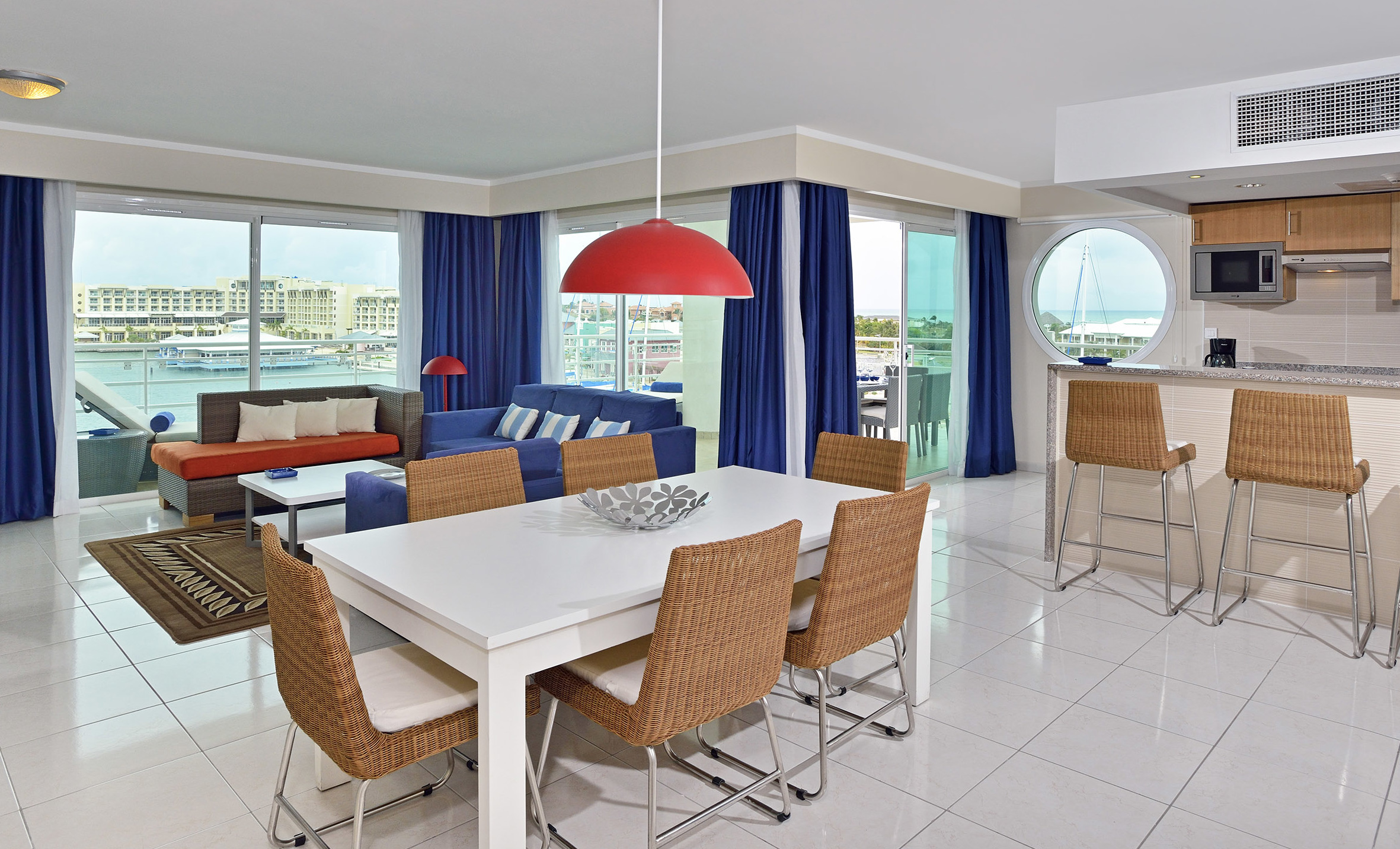 APARTMENT THREE BEDROOMS