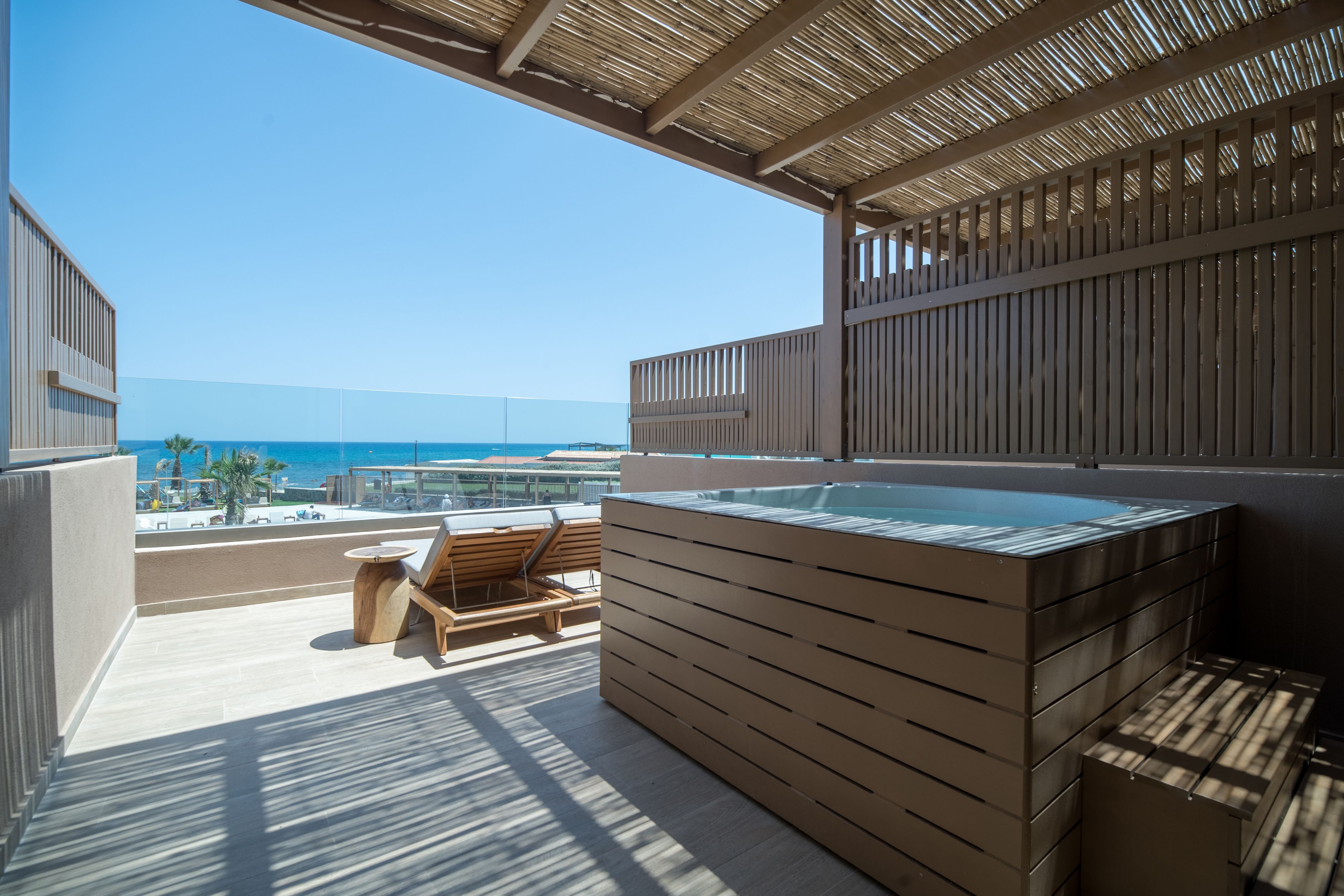 Petite Suite Sea View Outdoor Hot Tub