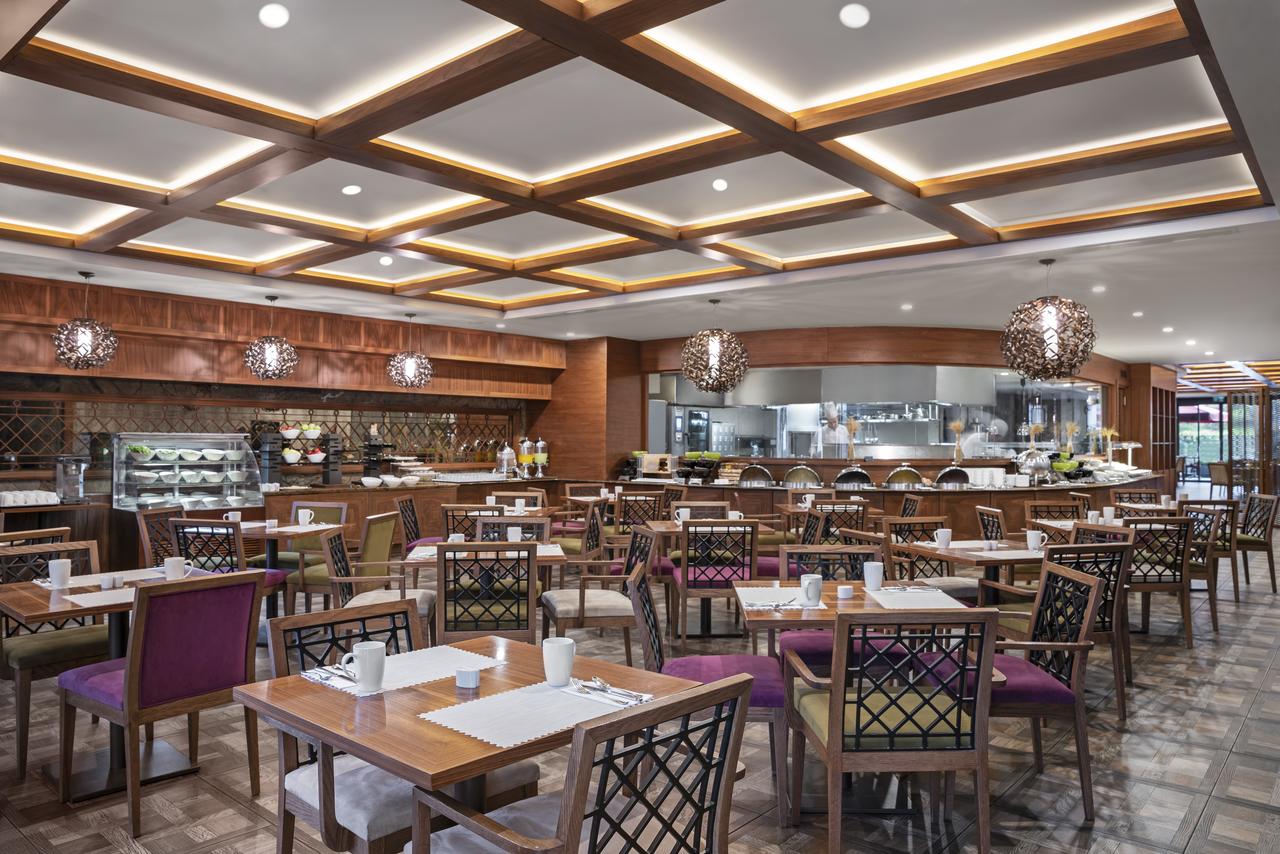 Main Restaurant 