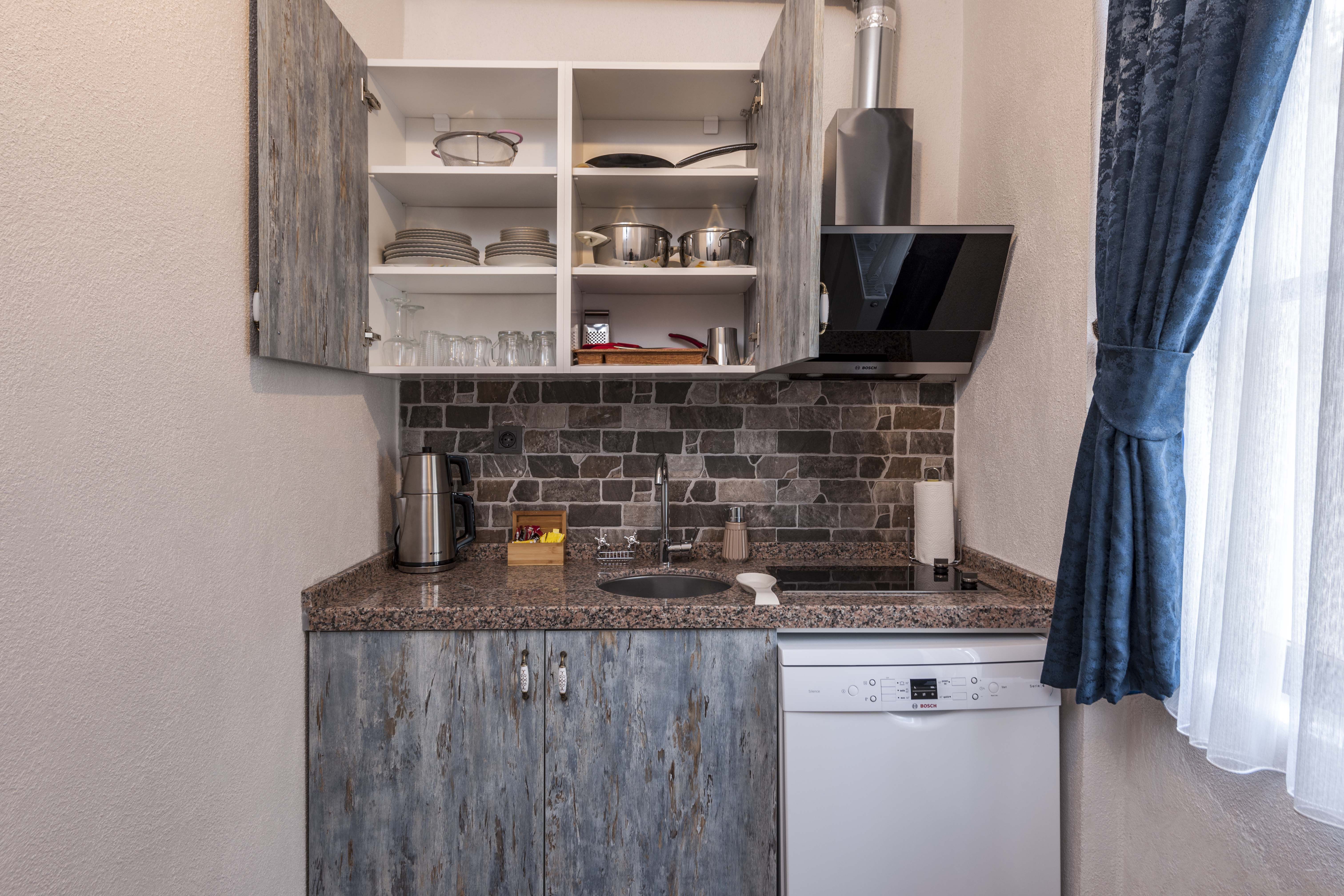 APARTMENT DELUXE
