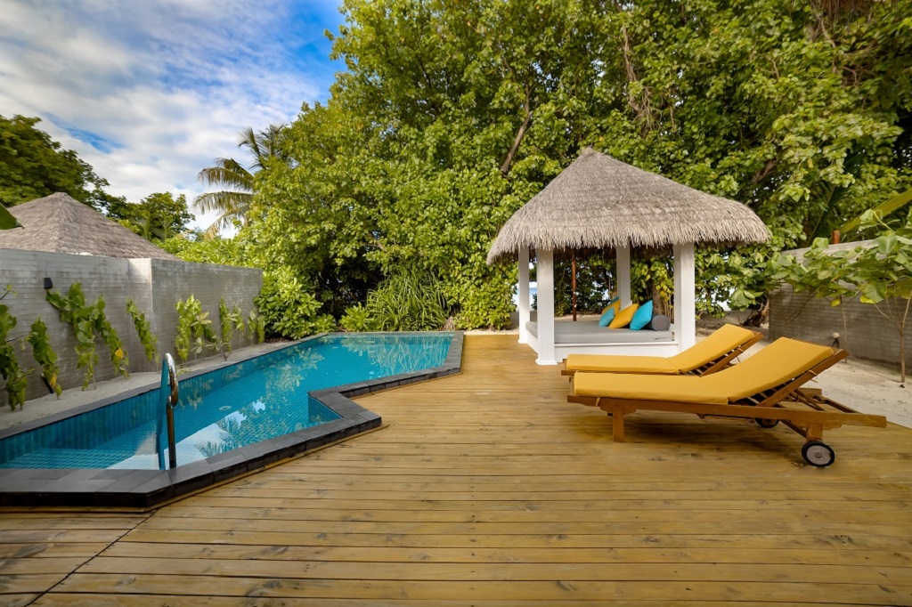 Dhoni Pool Villa