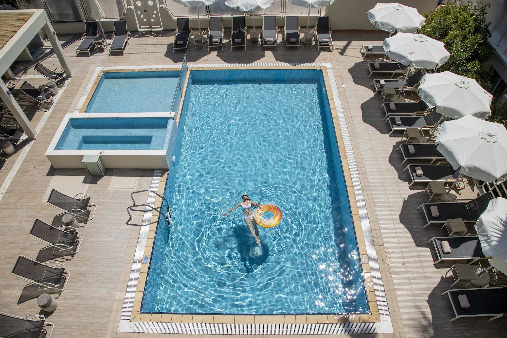 Piscina deschisă
