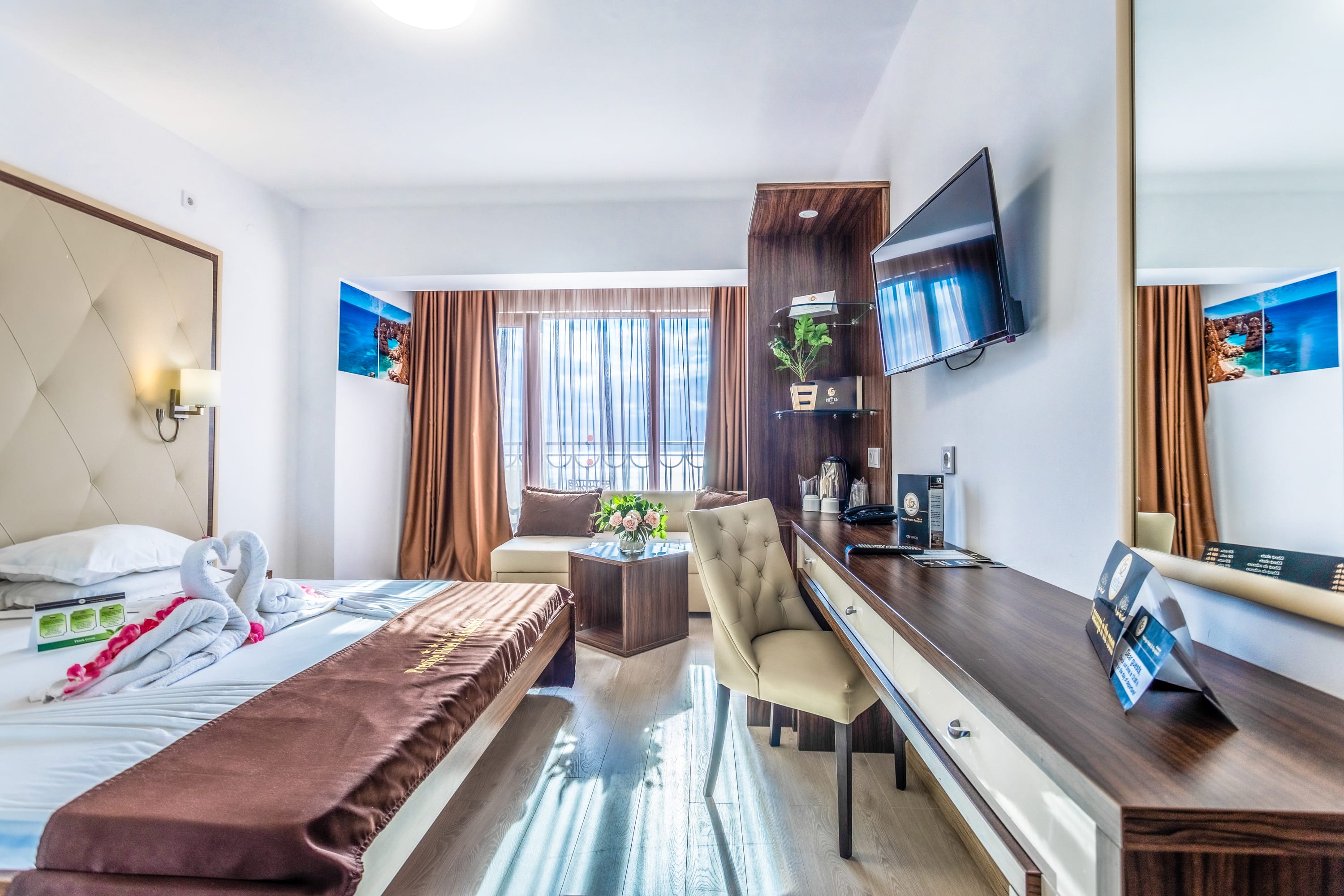 PREMIUM ROOM 