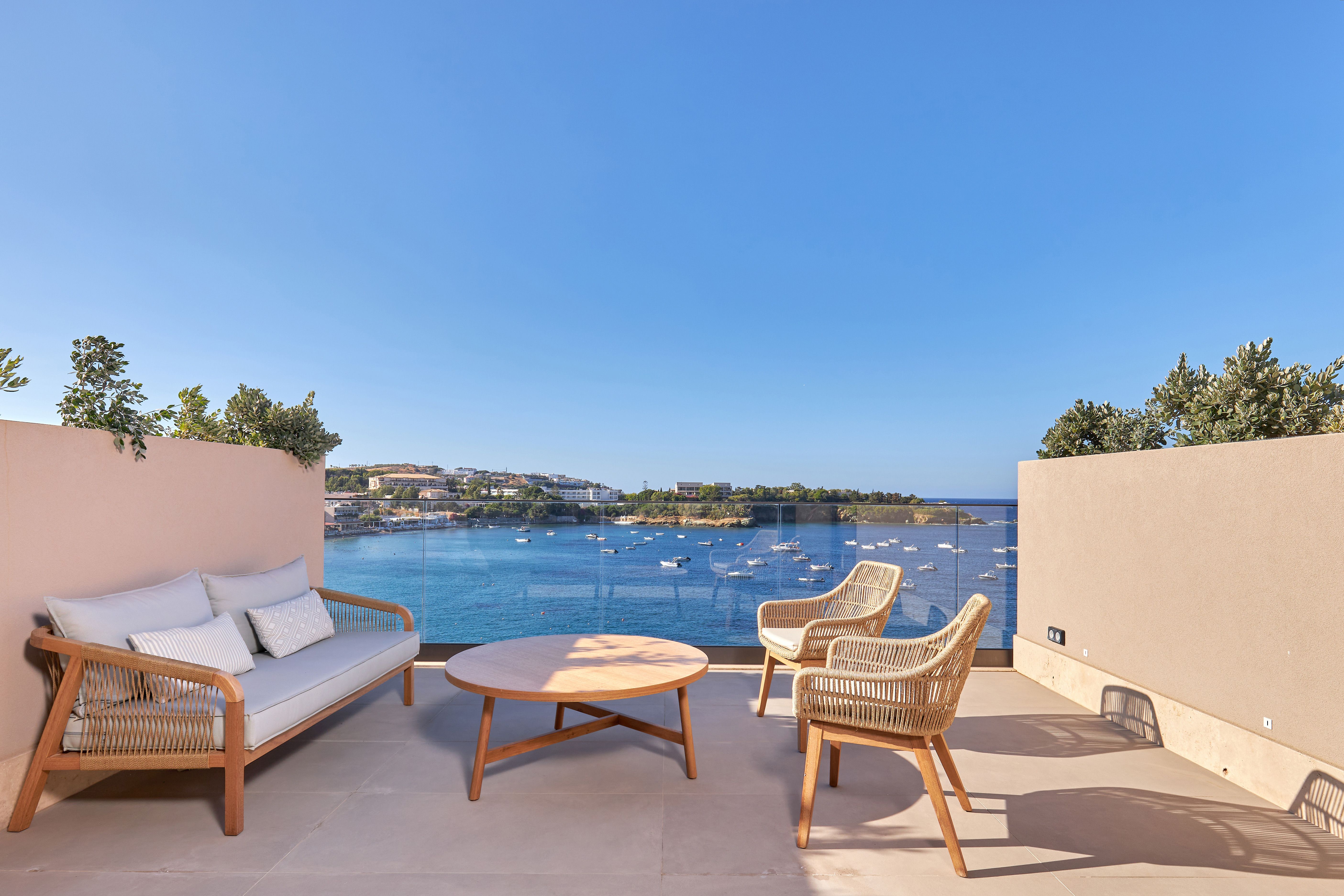 Diamond Ambassador Suite Plunge Pool Sea View
