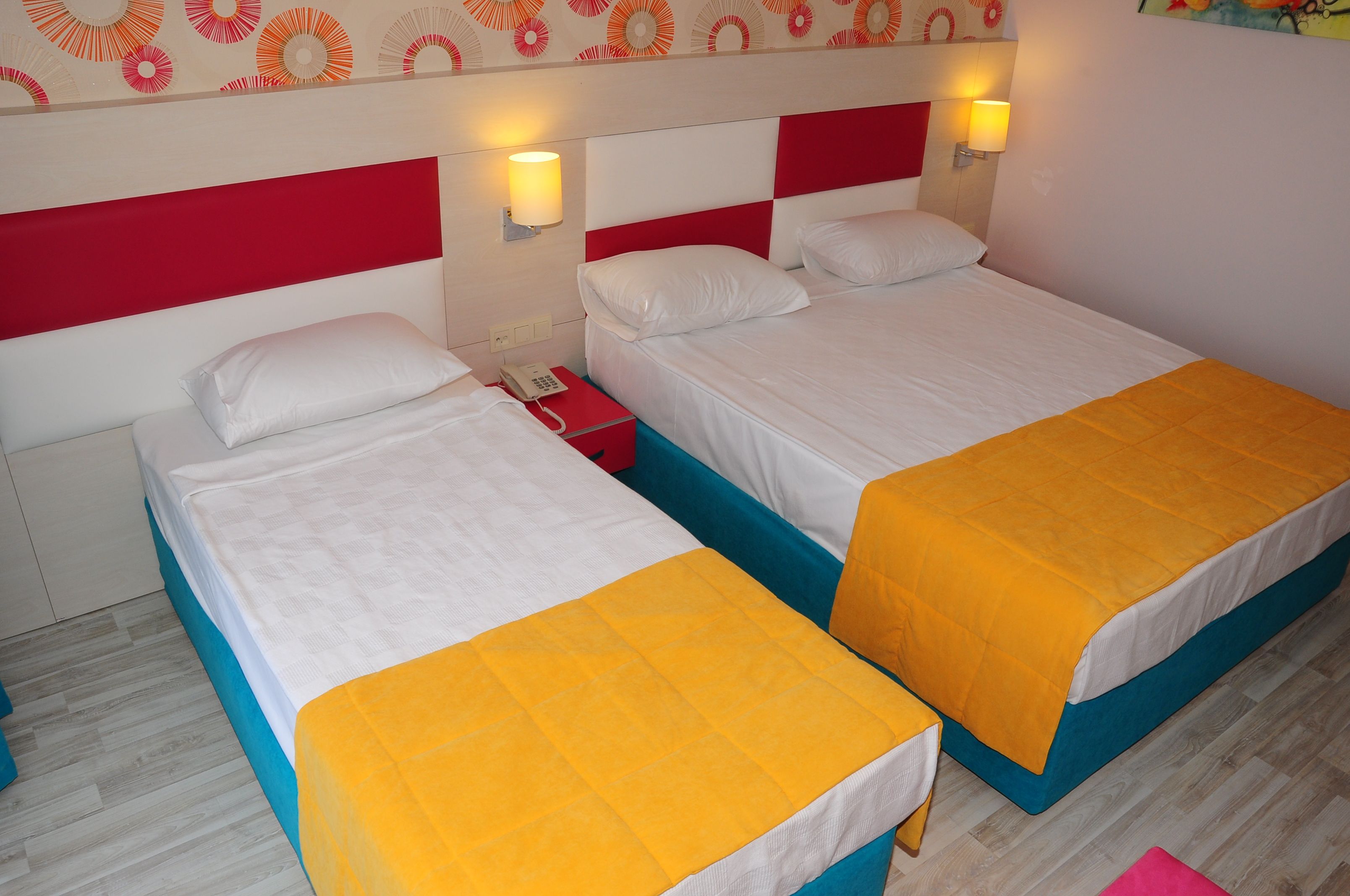 ECONOMY ROOM