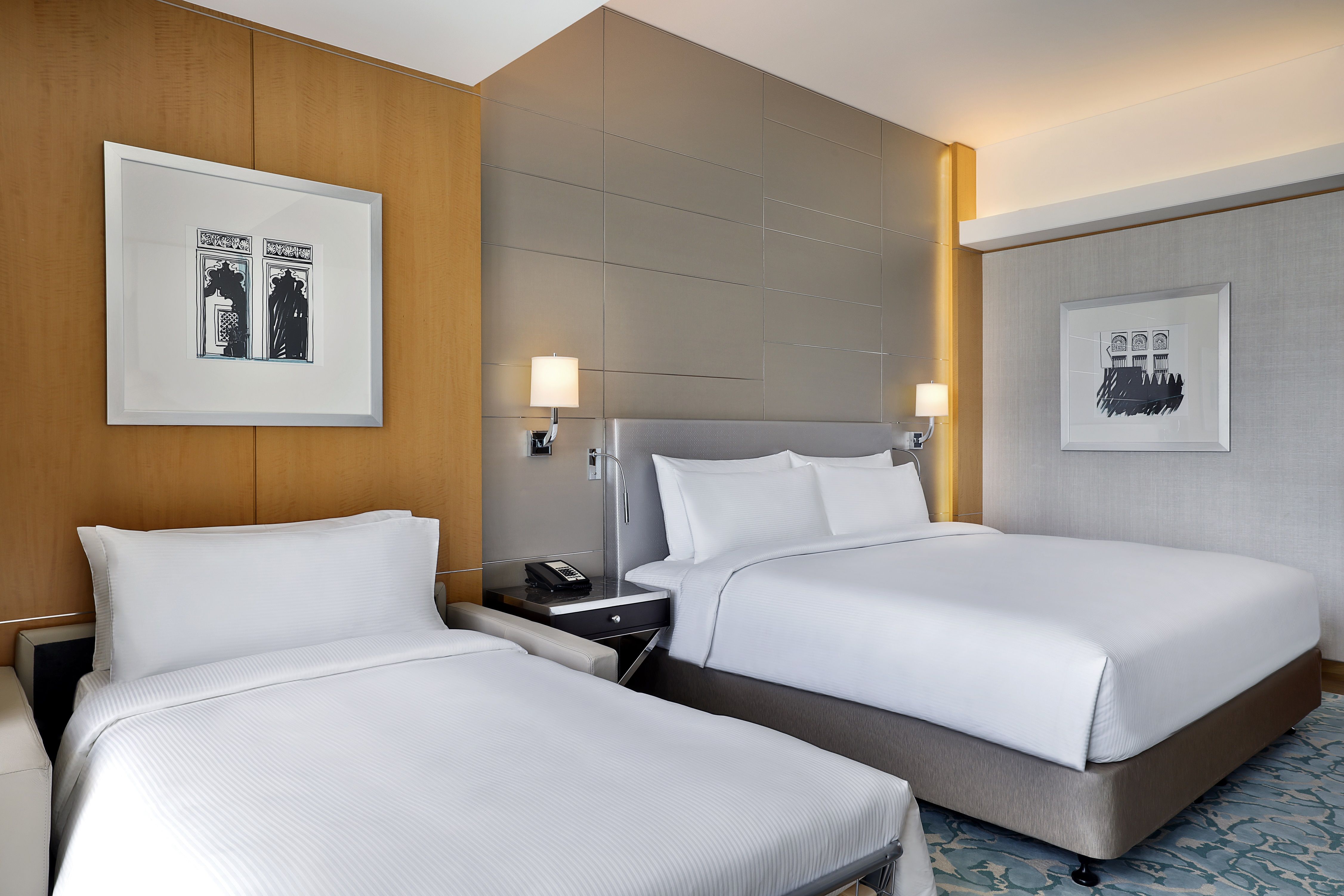 KING EXECUTIVE ROOM