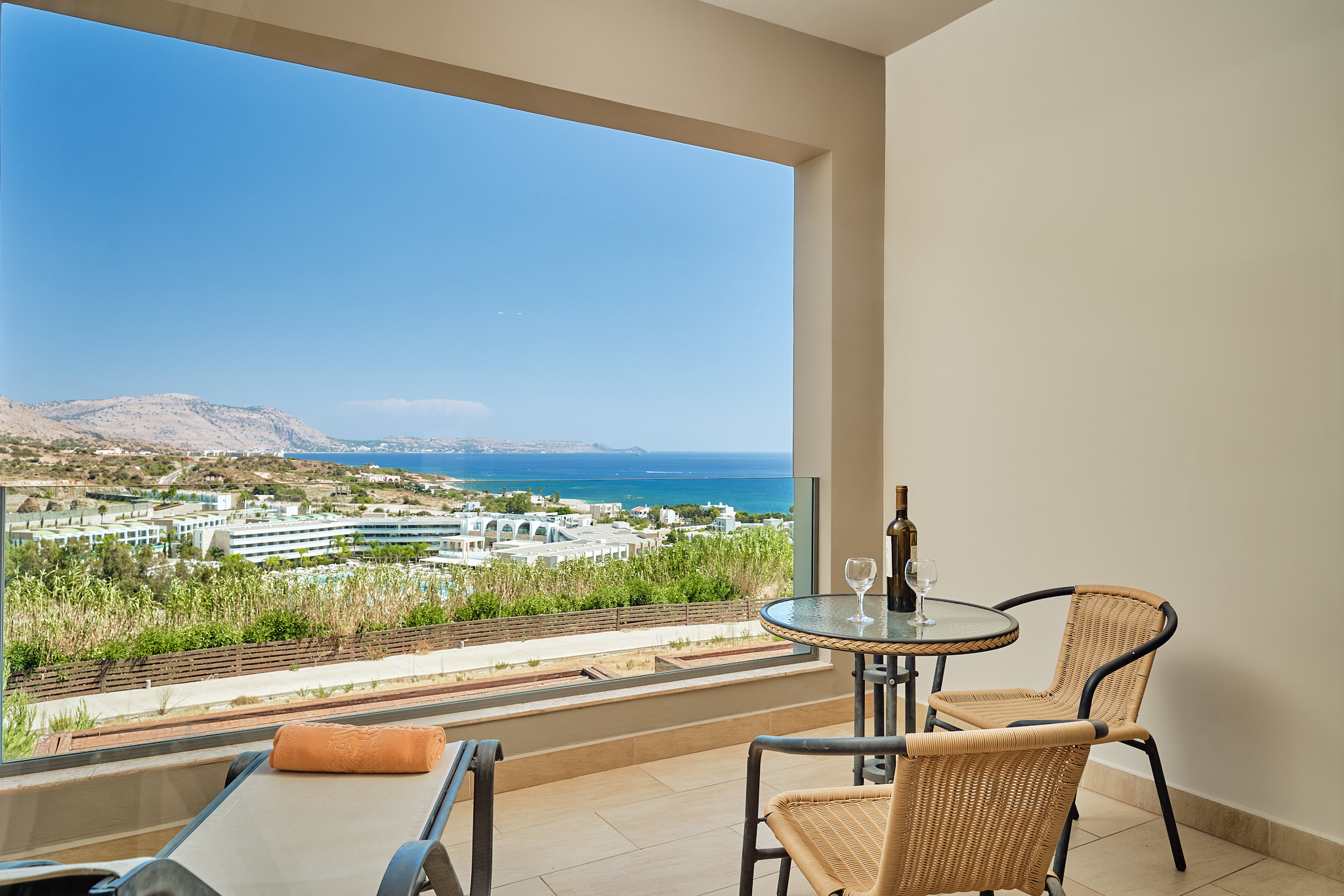 FAMILY ROOM SEA VIEW