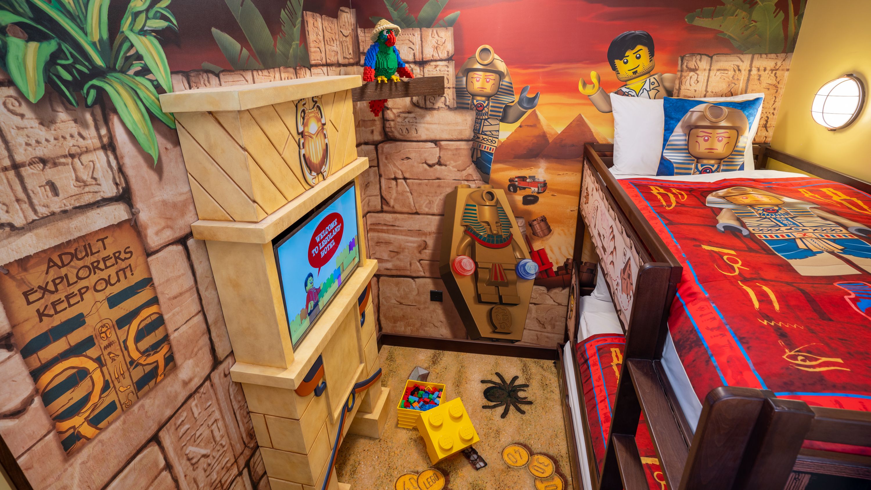 Run of the house (Themed Room)