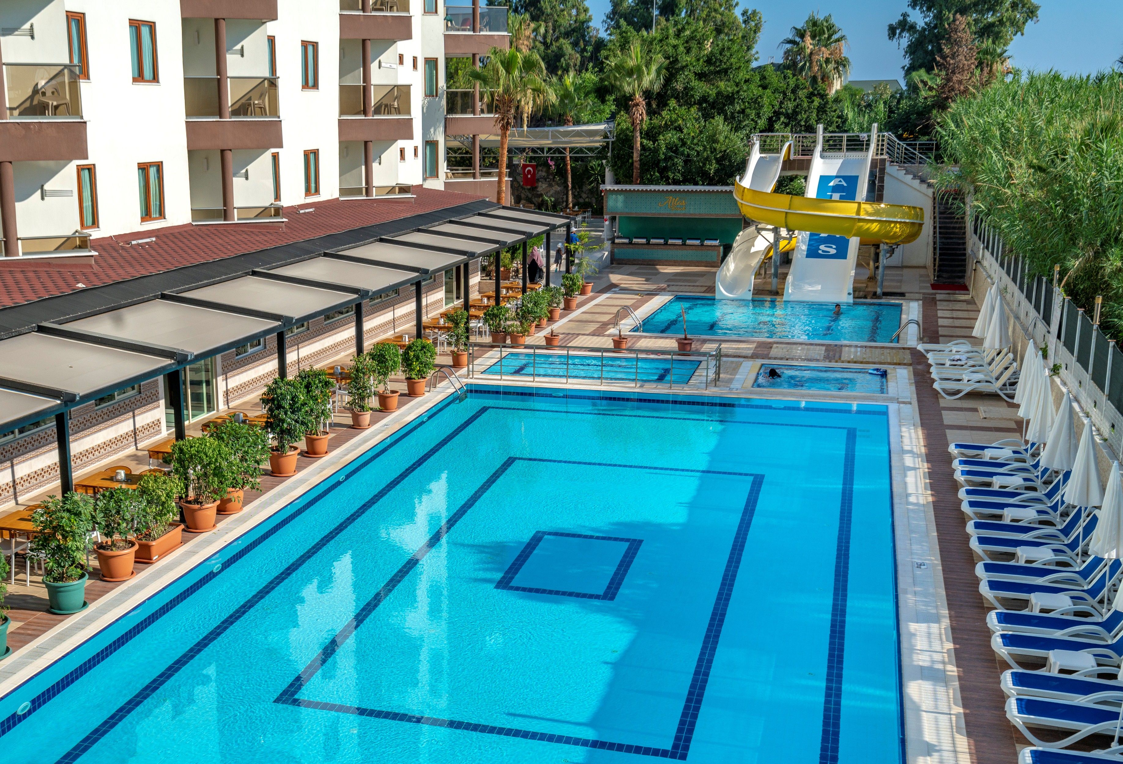 Piscina deschisă