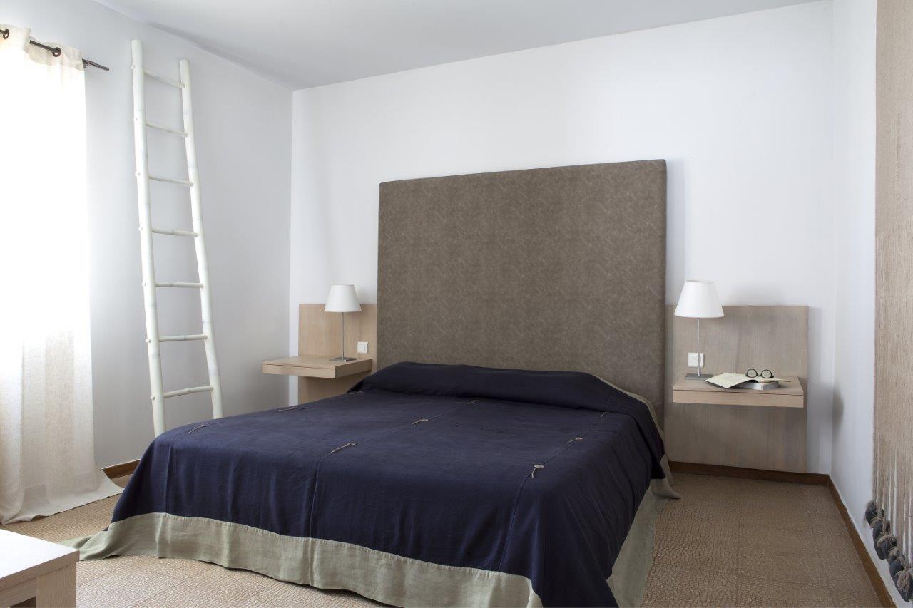 2 bedroom seafront villa private pool 