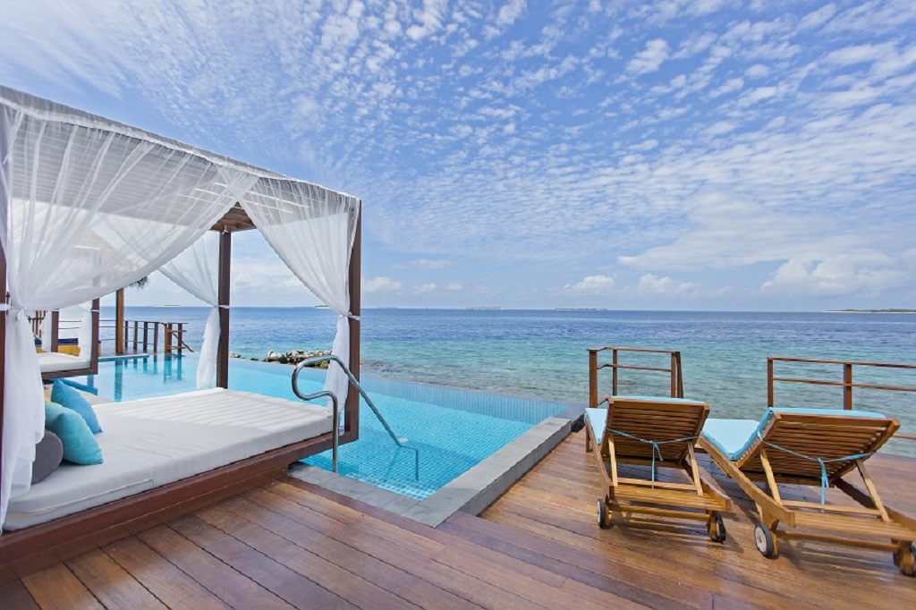 Two-Bedrooms Reef Residence with Pool