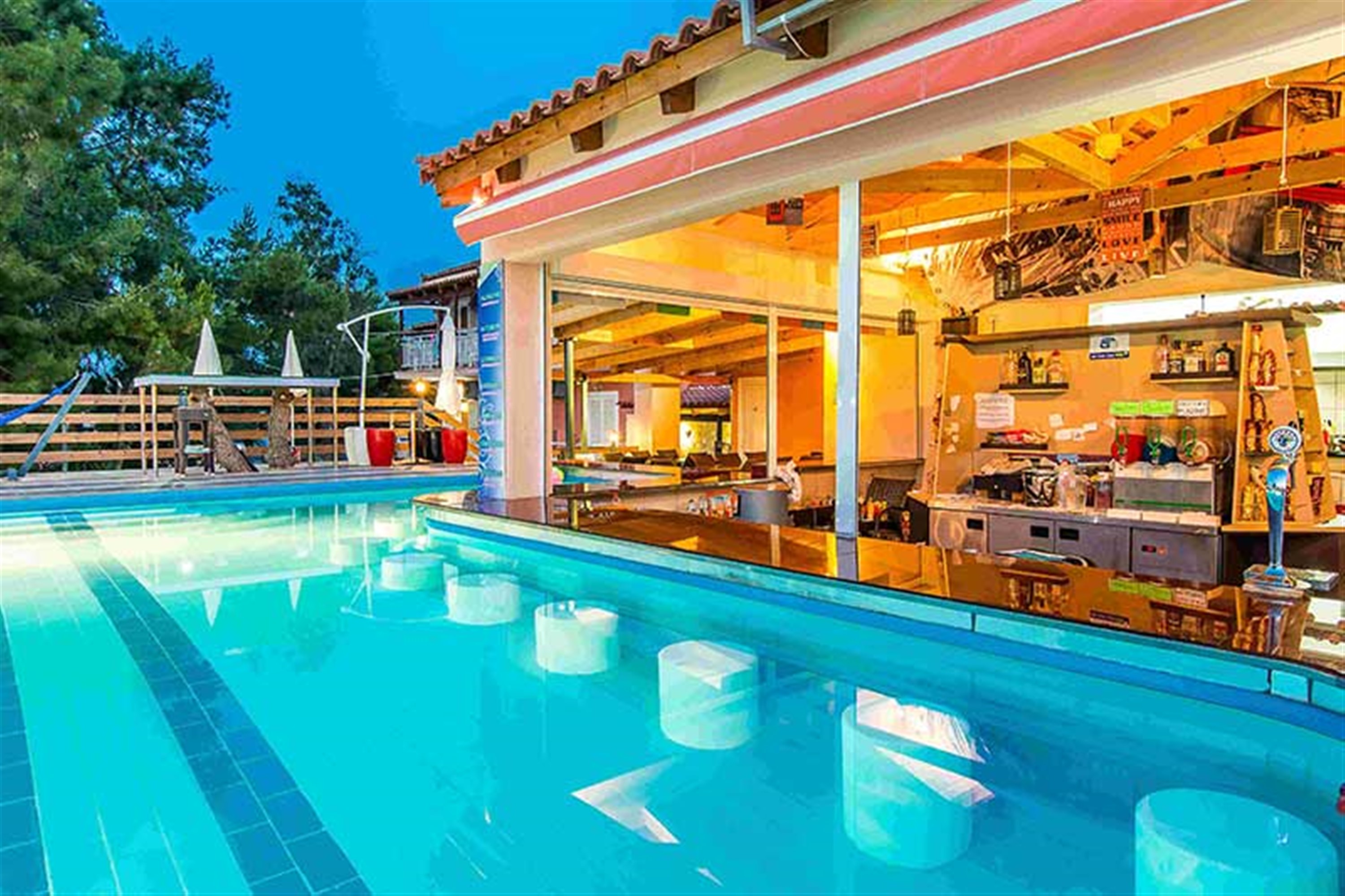 Piscina deschisă