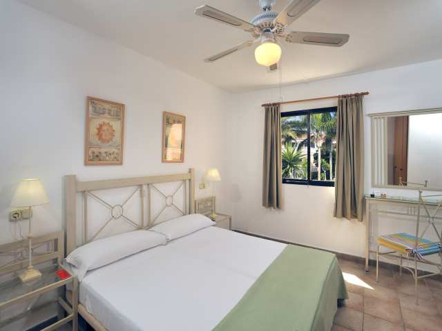sol sun beach 4.jpg