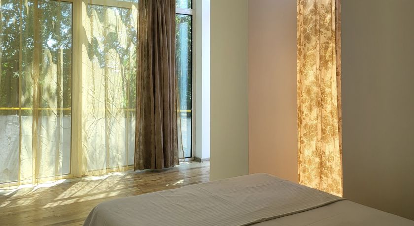 VILA 7-APARTAMENT 1- PARTER CU TERASA SI VEDERE SPRE CURTE